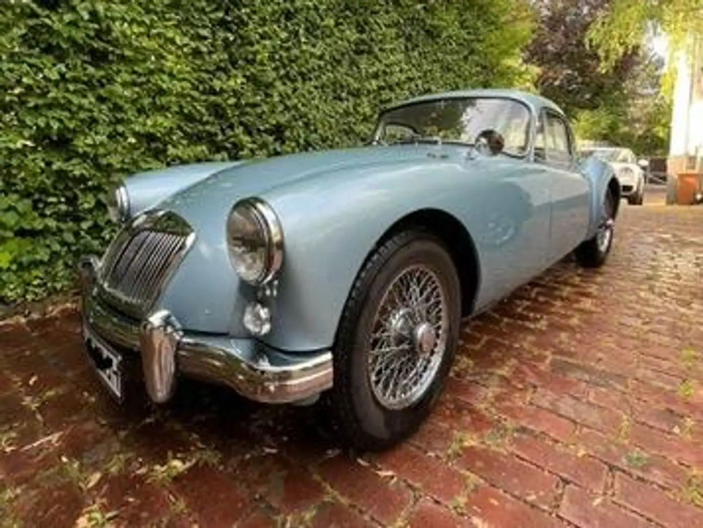 MG MGA MGA Coupé Blau - 2