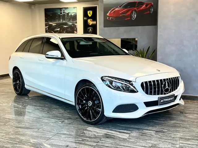 Mercedes-Benz C 200 d SW CERCHI 19 AMG FARI FULL LED GOMME PIRELLI
