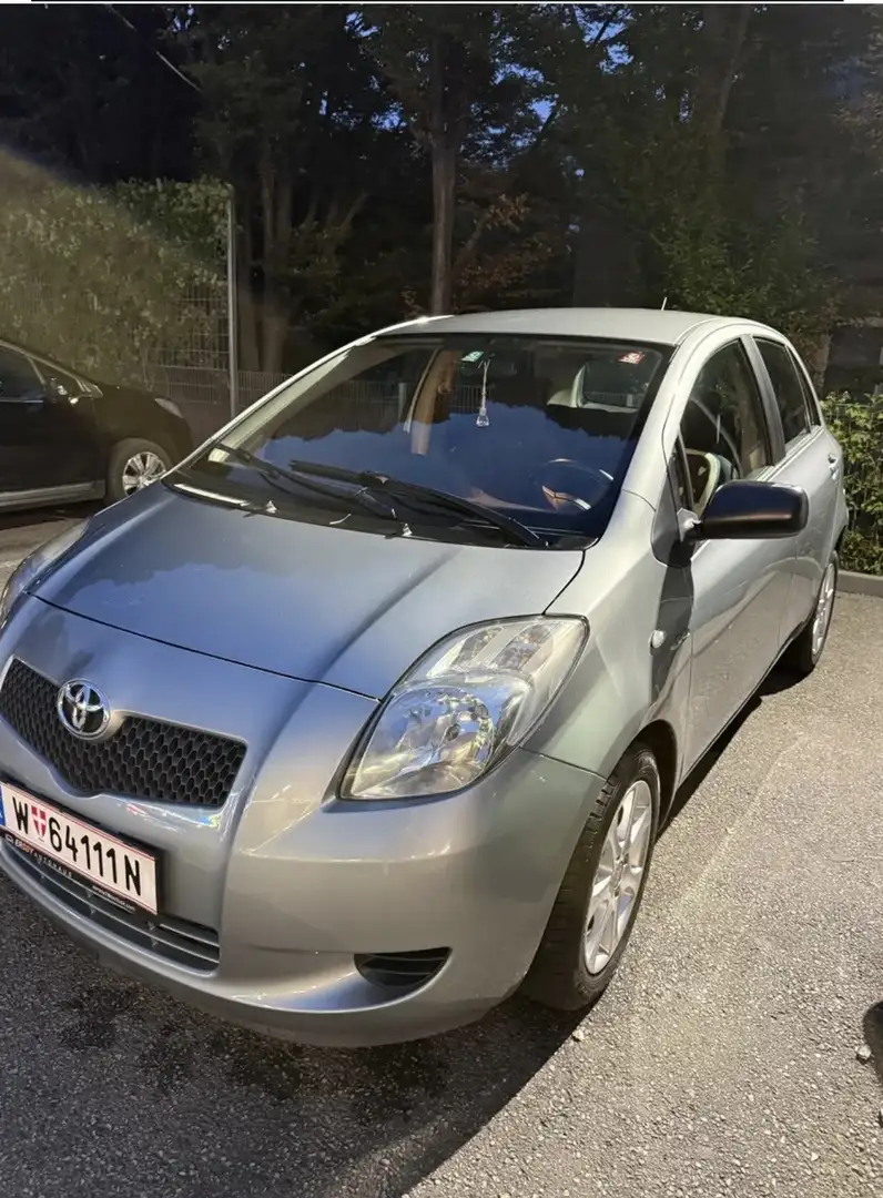 Toyota Yaris 1,4 D-4D 90 Sol MMT - 2
