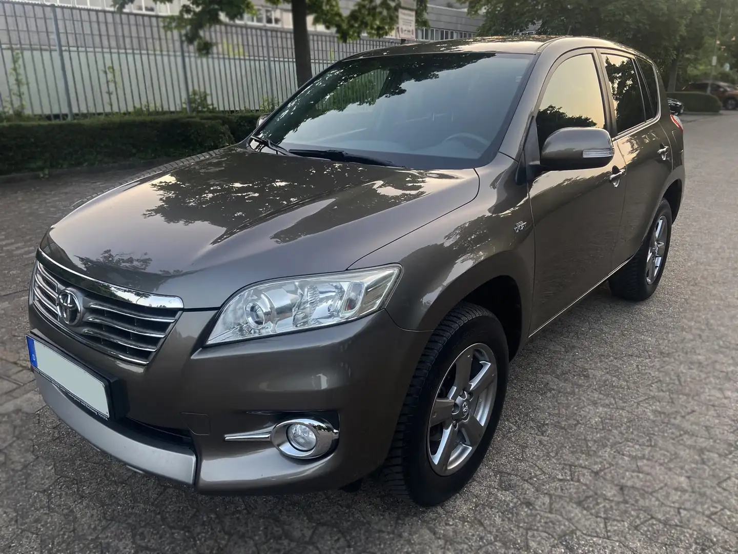 Toyota RAV 4 RAV 4 2.2 D-4D 4x4 Automatik Travel Leder Navi Bronze - 1