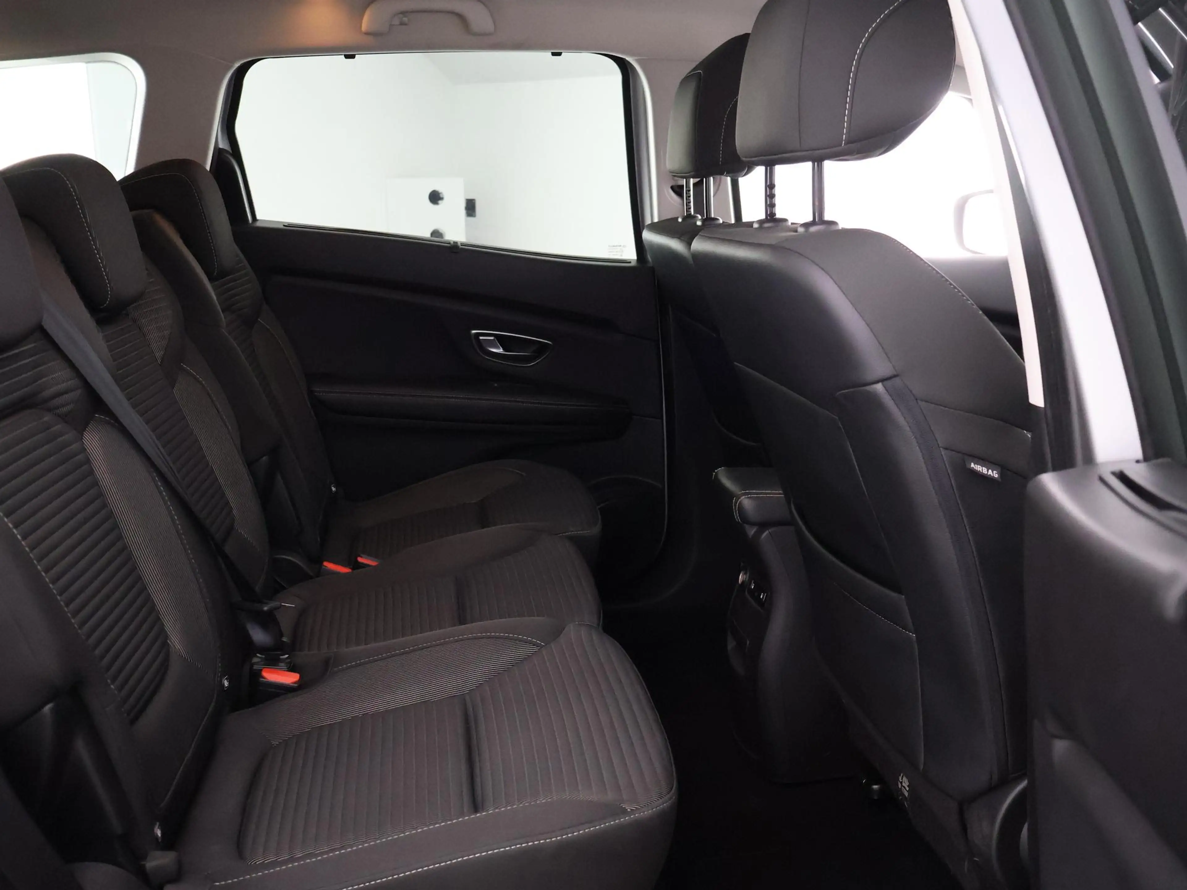 Renault Grand Scenic 1.3 TCe INTENSE TWO-TONE 7 ZITS GARANTIE 6-2030* N — photo 13