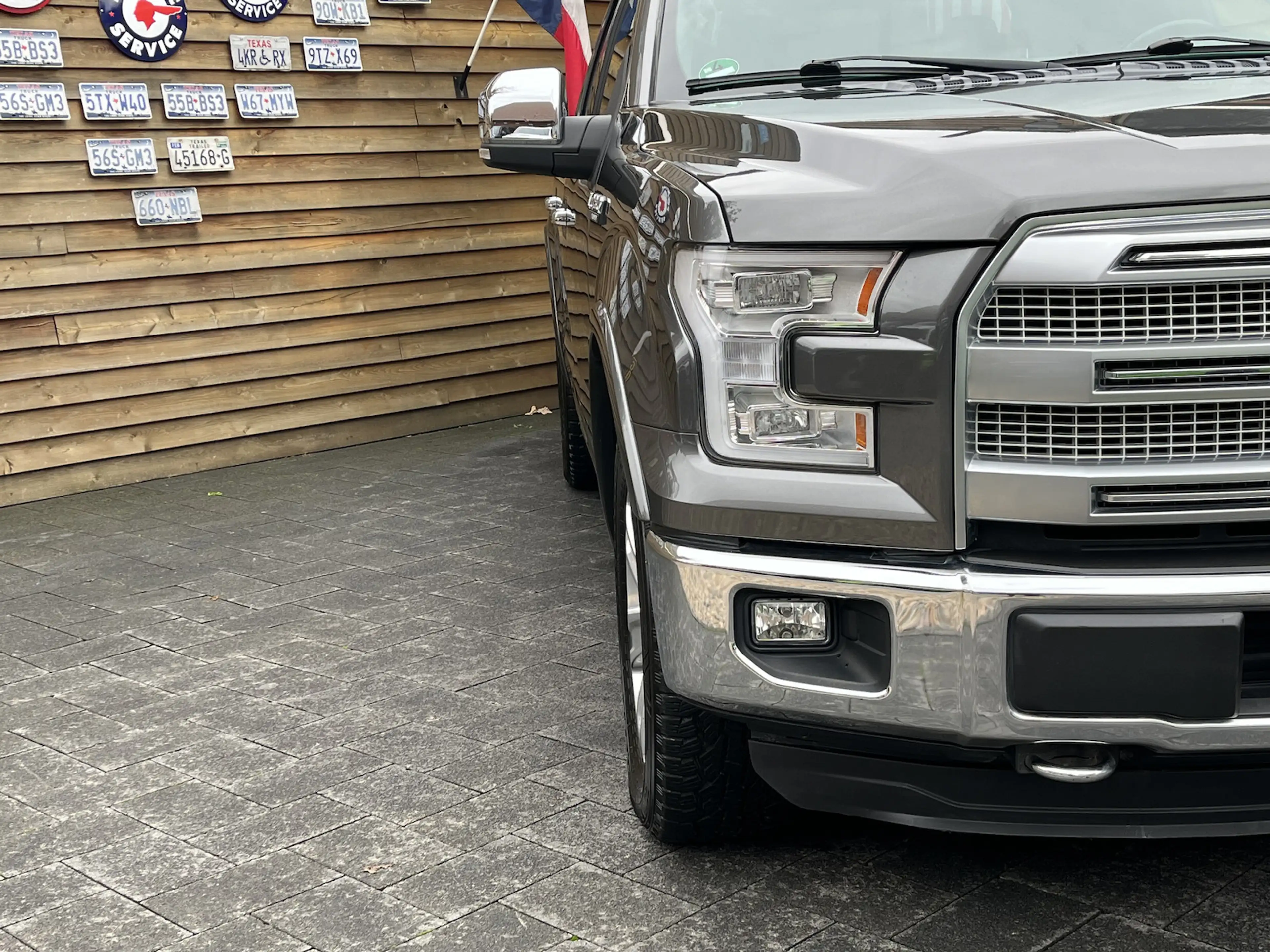 Ford F 150 Platinum 3.5 EcoB. 4x4 AHK Pano Leder Navi — photo 4