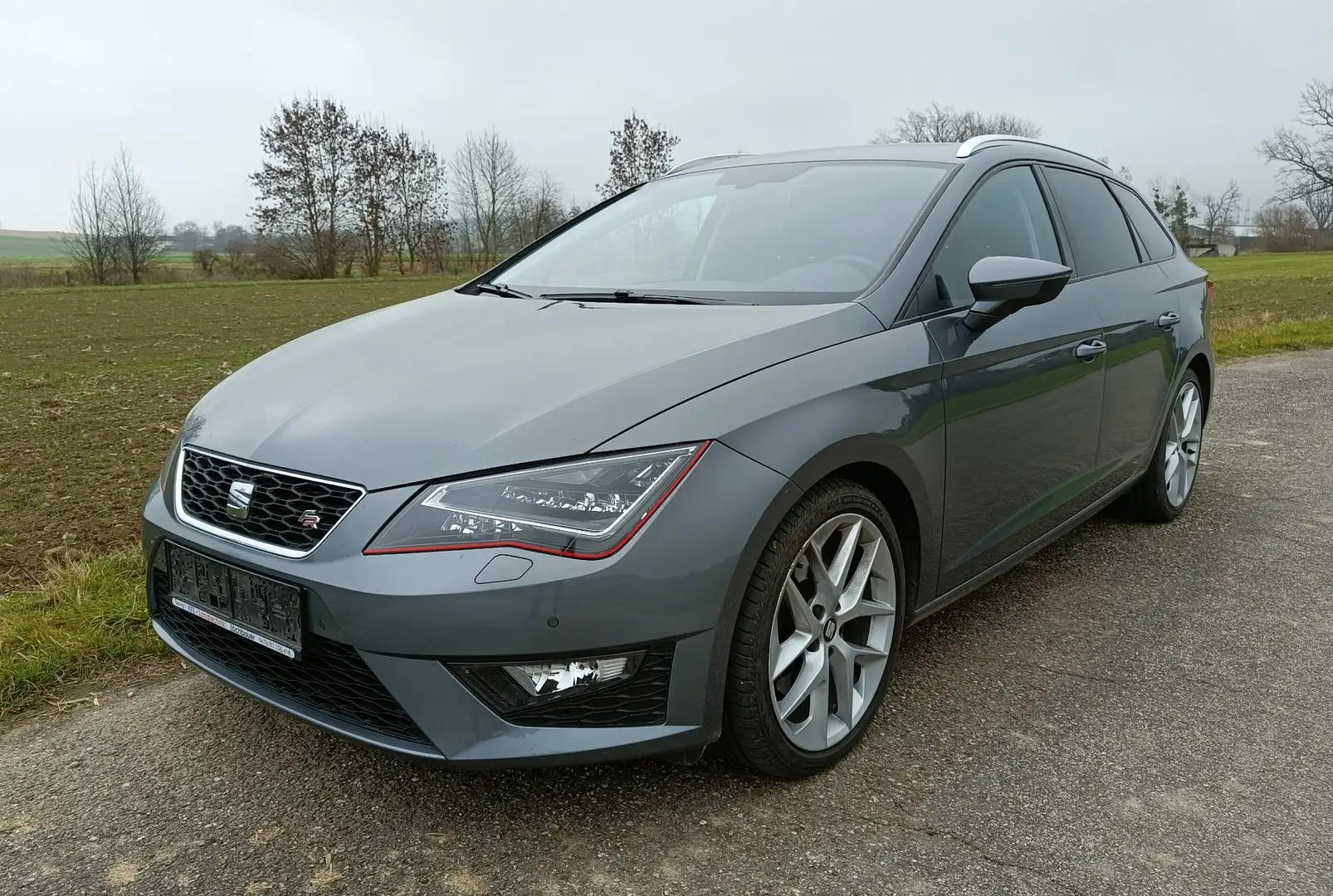 SEAT Leon ST FR 2,0 TDI CR Start-Stopp DSG - 1