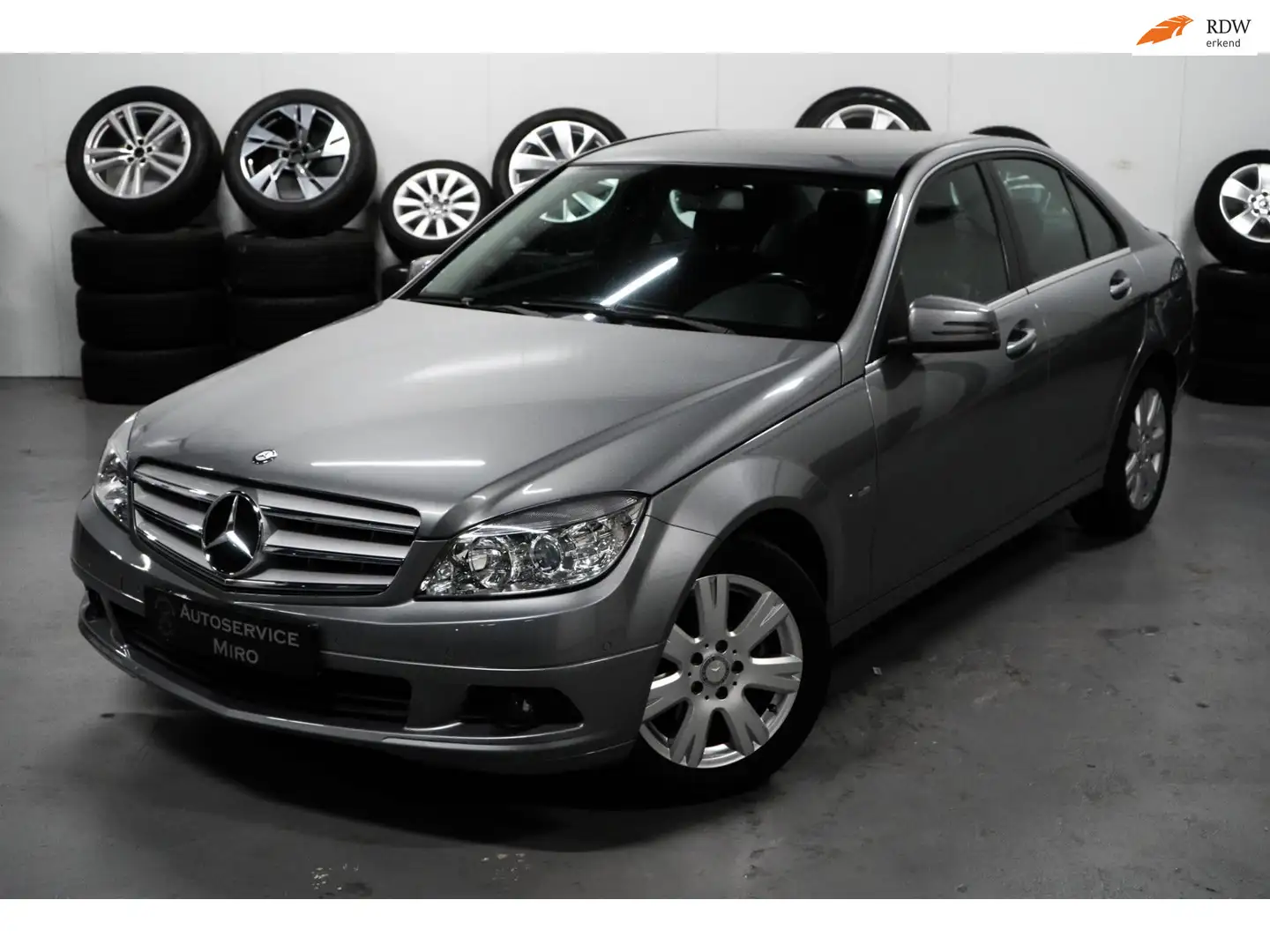 Mercedes-Benz C 180 CGI BlueEFFICIENCY Business Class Elegance Clima l Grau - 1