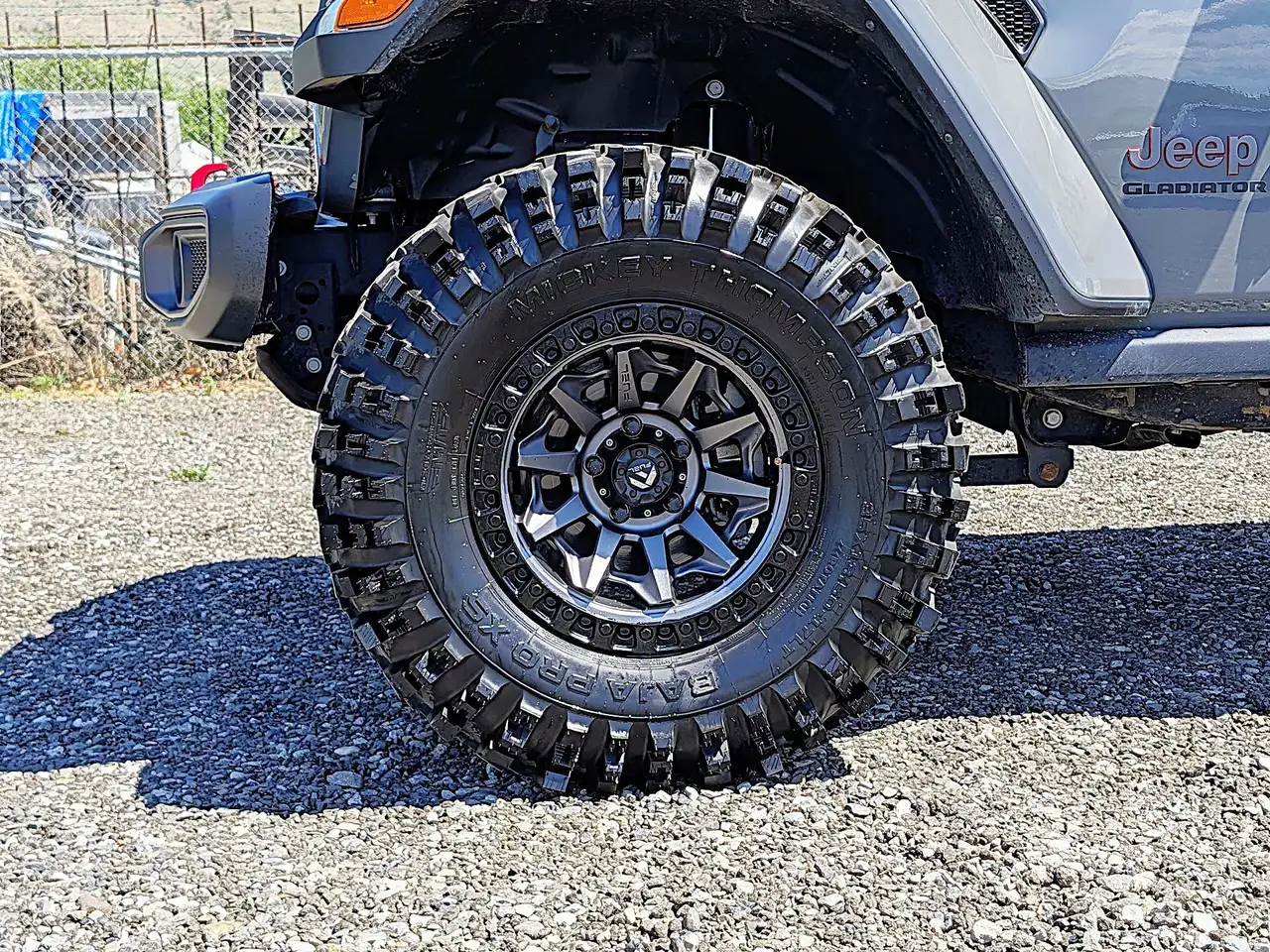 Jeep Gladiator снимка Jeep Gladiator