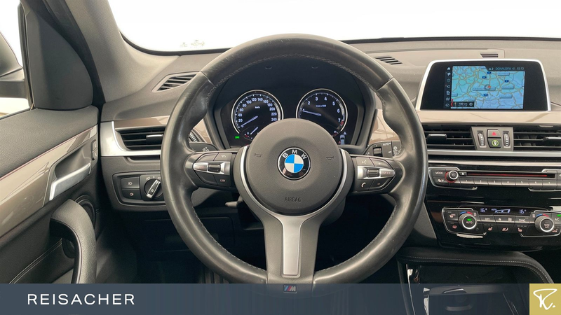 BMW X1 sDrive18i Aut. xLine AHK Navi SHZ LED 19"LM — photo 5