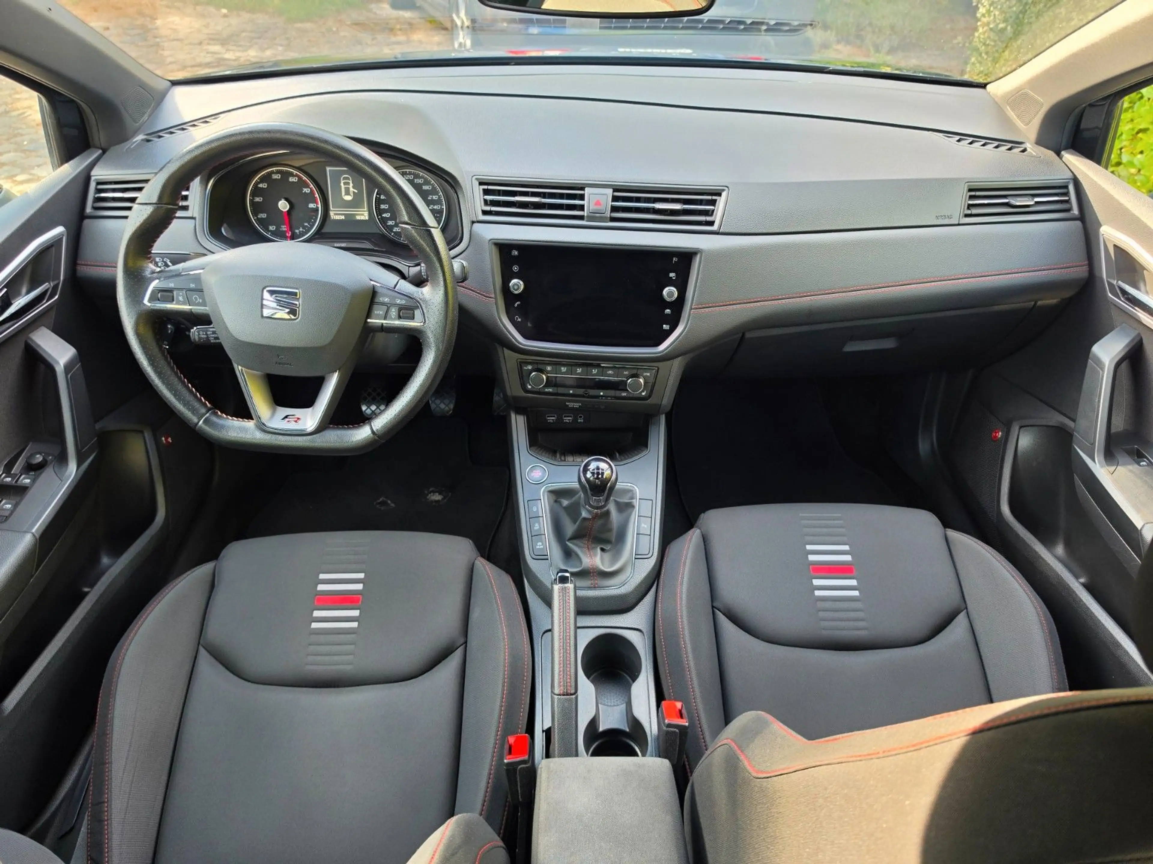 SEAT Ibiza 1.0 TSI FR Line LED ACC Kamera Beats Apple — photo 9