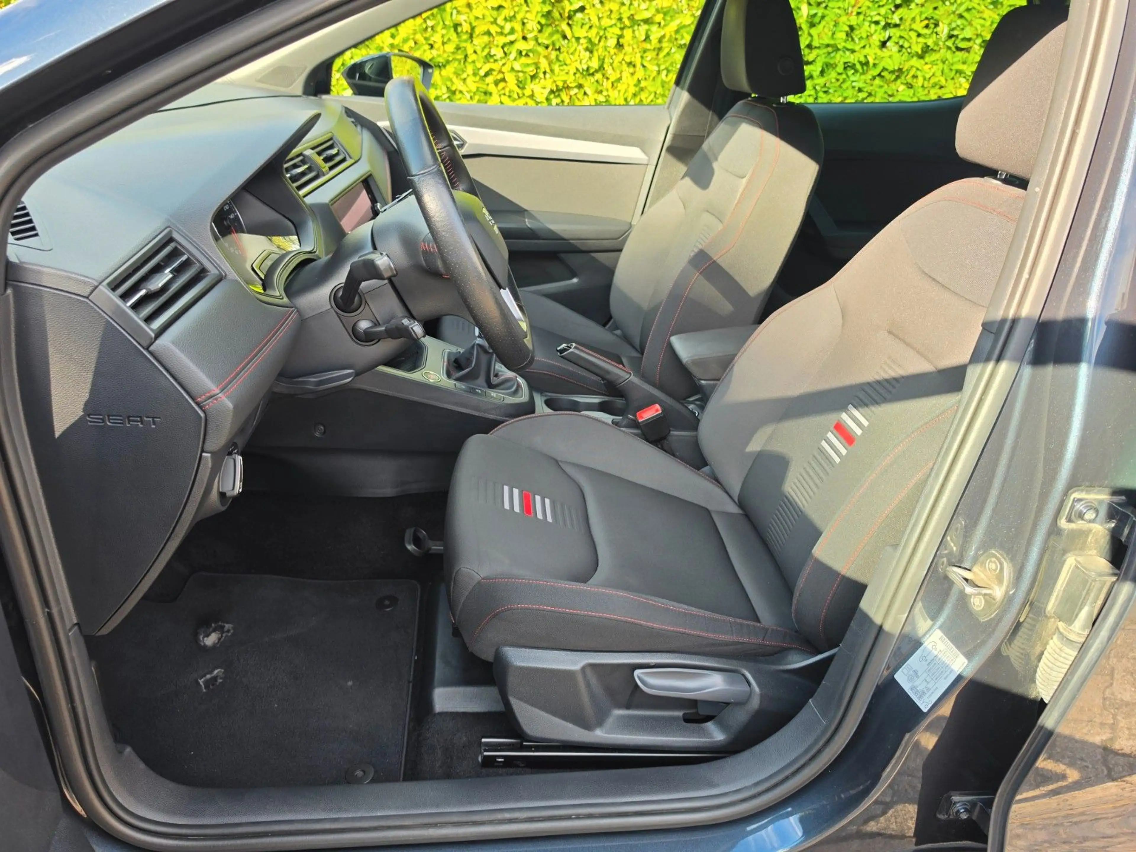 SEAT Ibiza 1.0 TSI FR Line LED ACC Kamera Beats Apple — photo 10