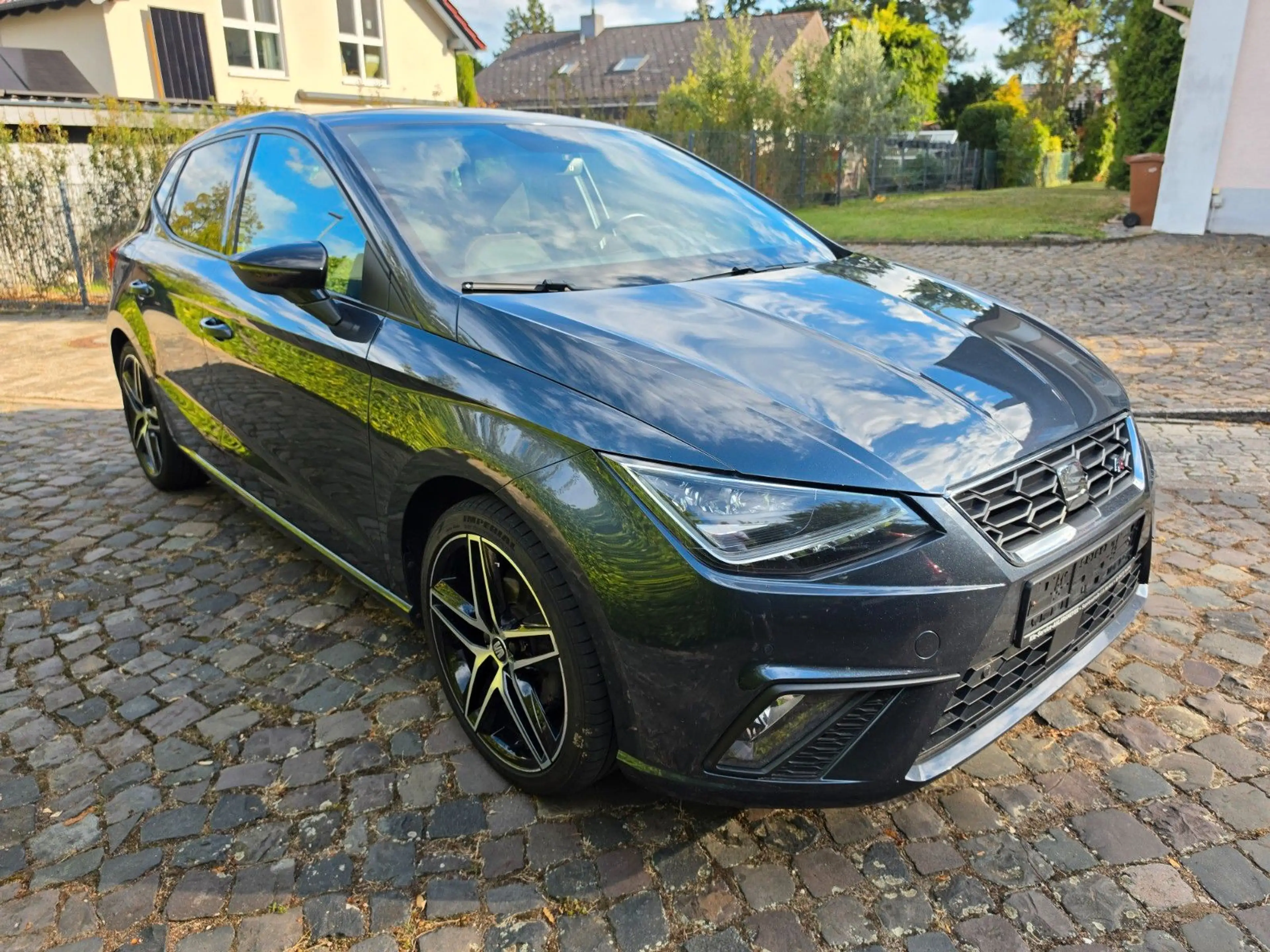 SEAT Ibiza 1.0 TSI FR Line LED ACC Kamera Beats Apple — photo 3