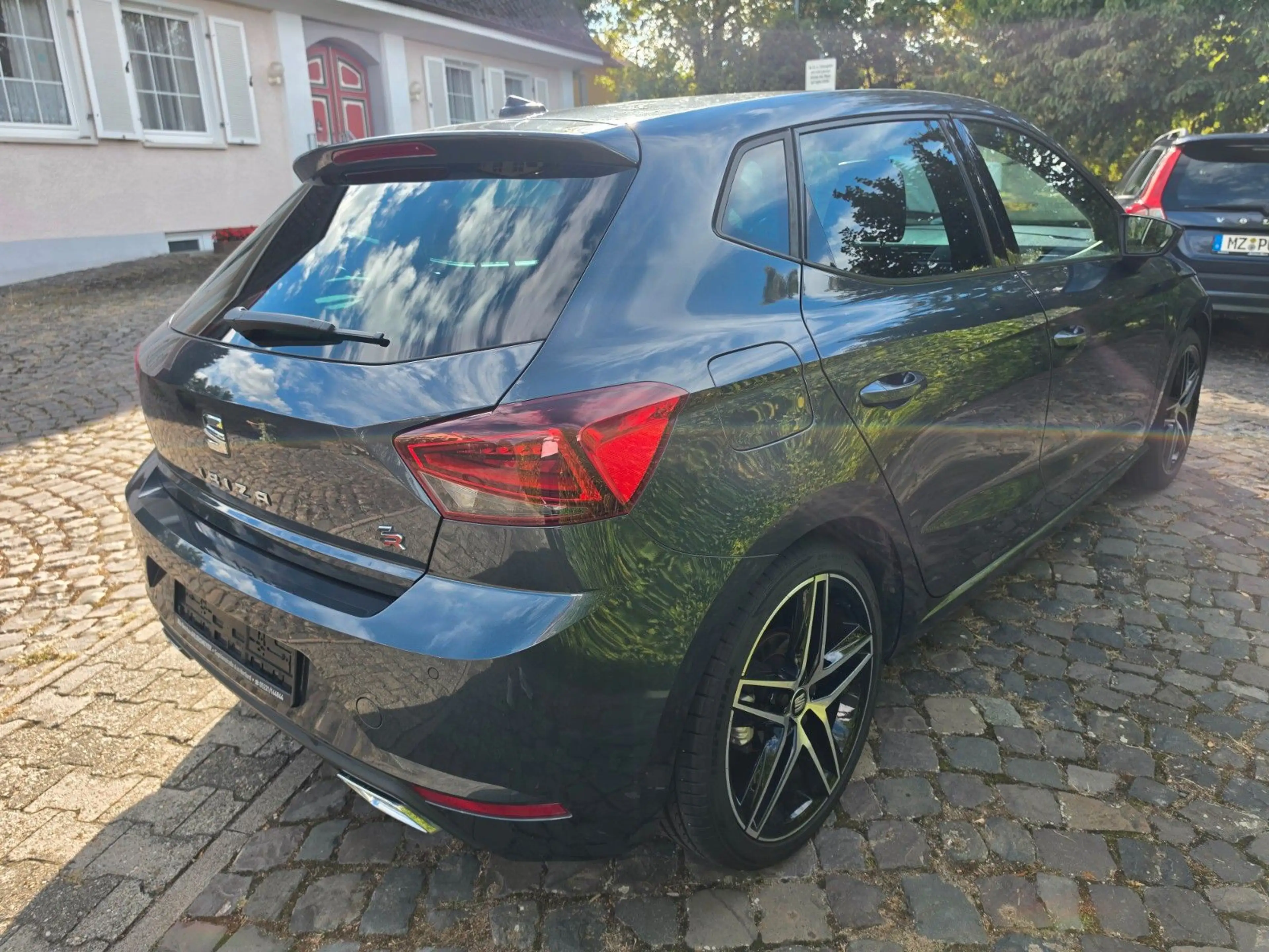 SEAT Ibiza 1.0 TSI FR Line LED ACC Kamera Beats Apple — photo 8