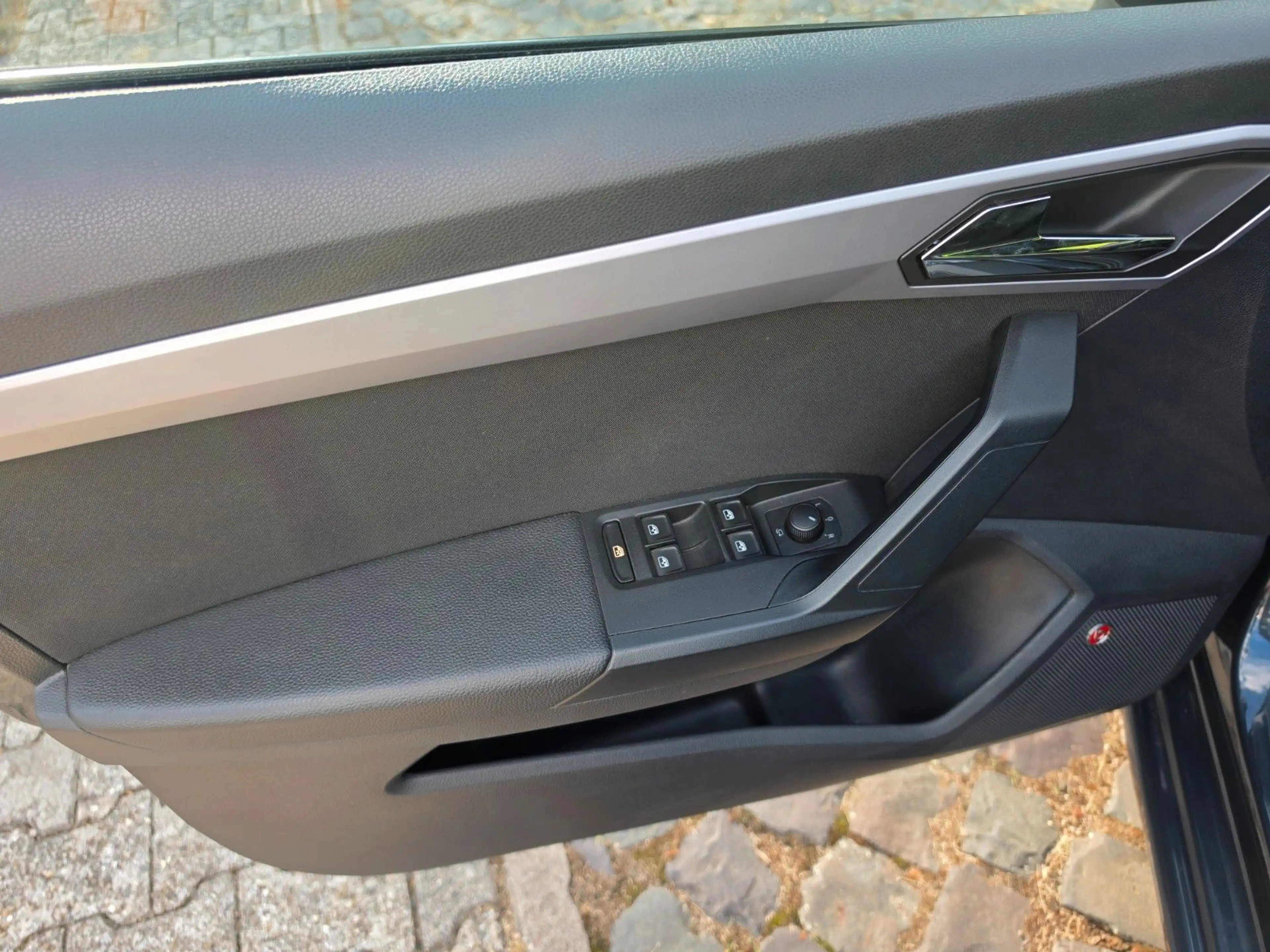 SEAT Ibiza 1.0 TSI FR Line LED ACC Kamera Beats Apple — photo 14