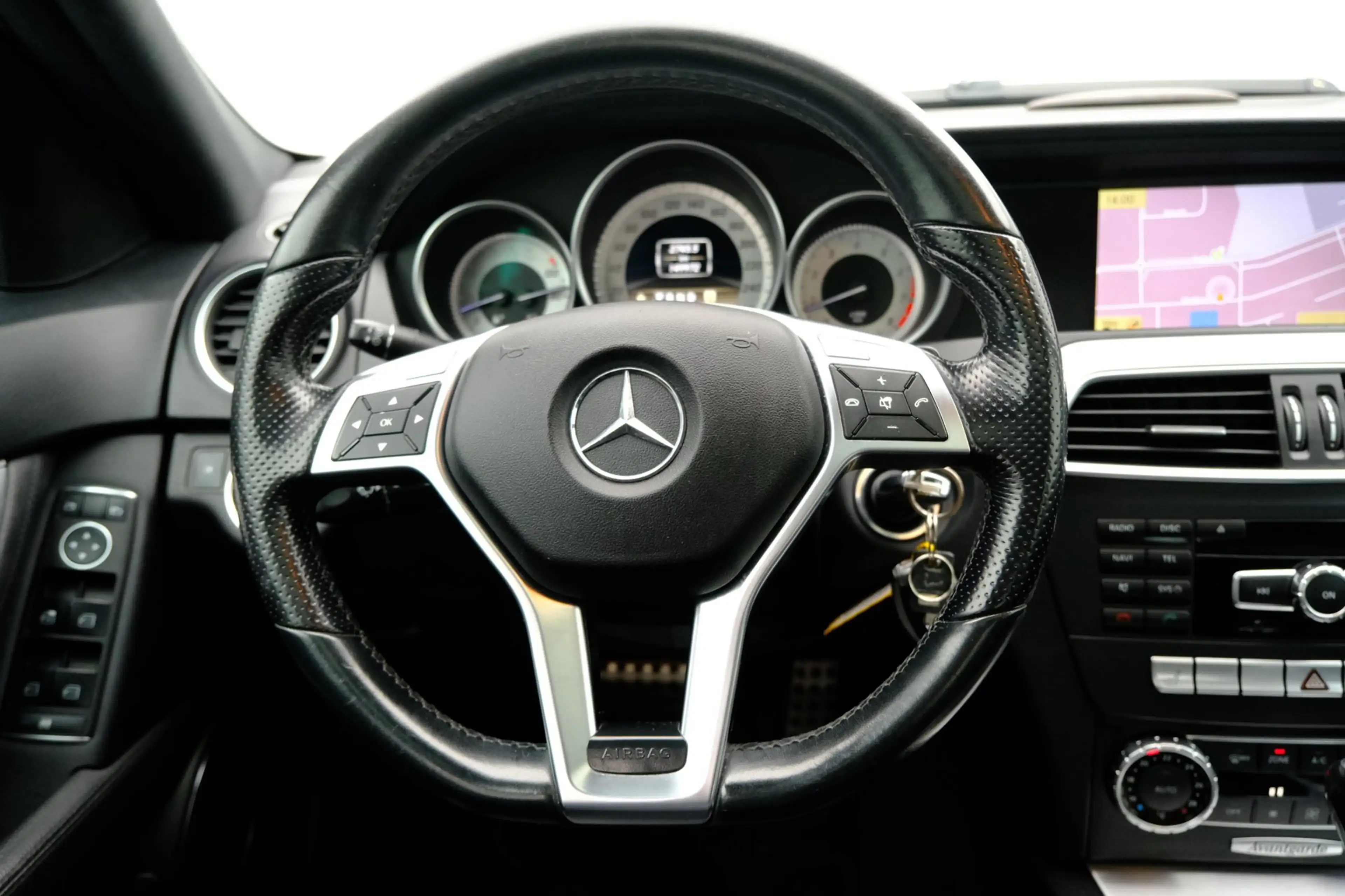 Mercedes-Benz C 180 Avantgarde AMG-Line Aut. Leer|Clima|Zonnedak|Xenon — photo 9