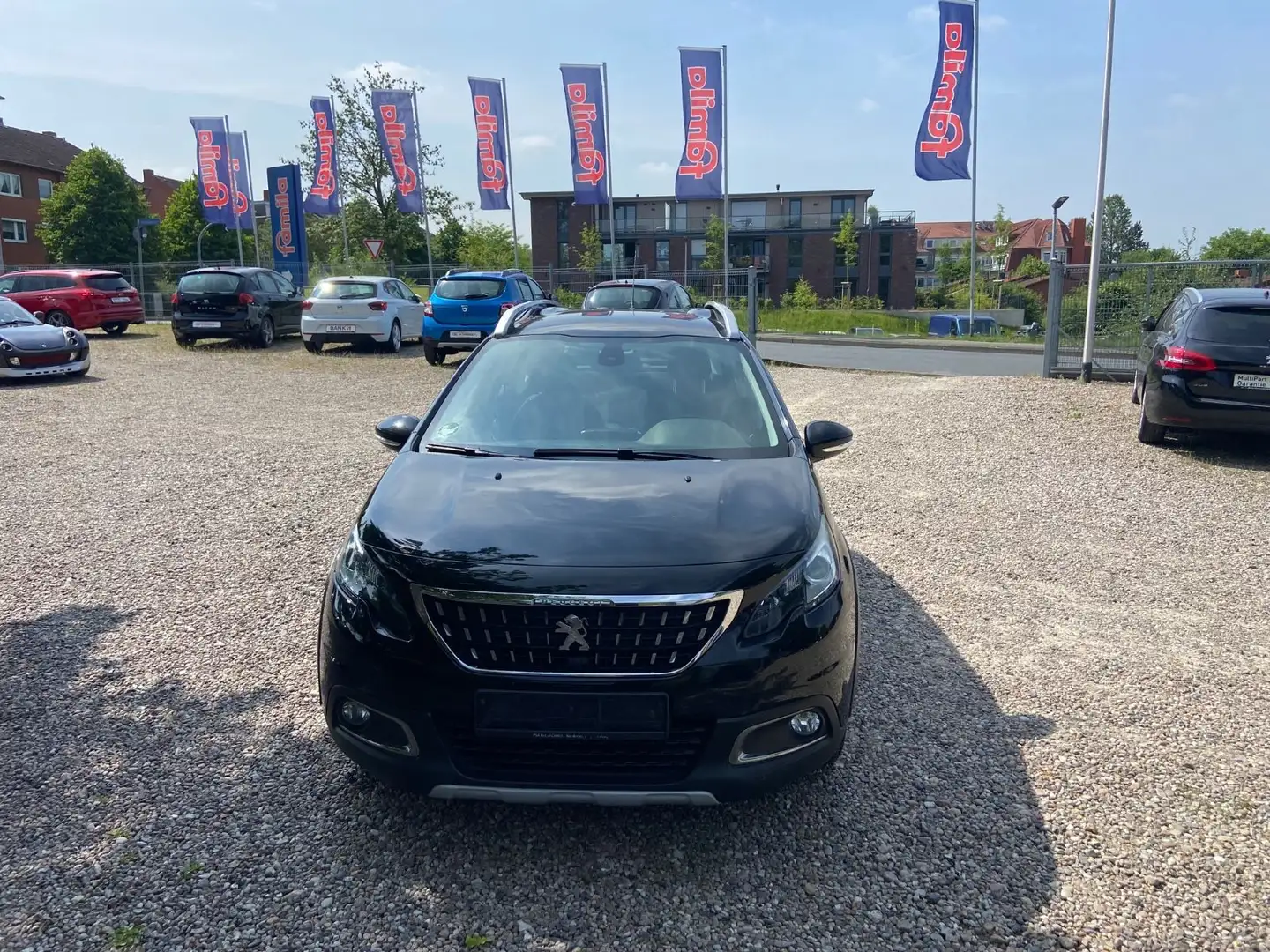 Peugeot 2008 Allure Schwarz - 1
