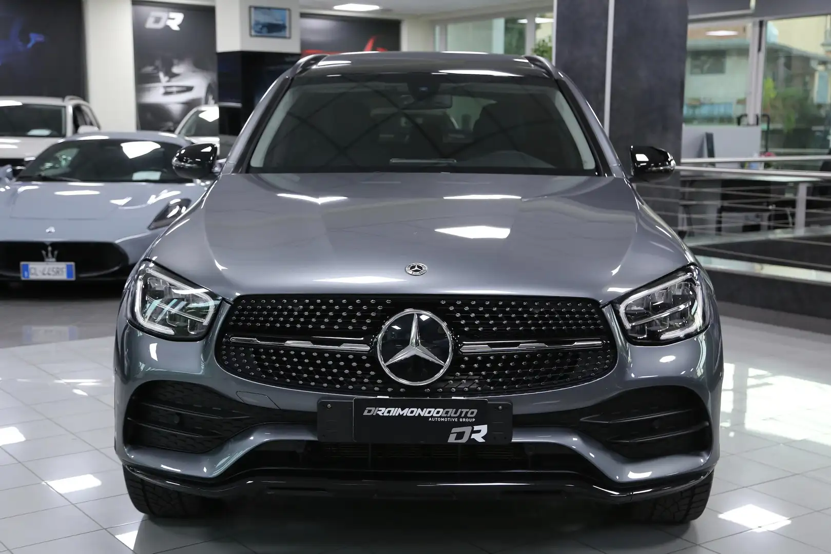 Mercedes-Benz GLC 300 de 4Matic Plug-in hybrid Premium Plus AMG auto Gris - 2