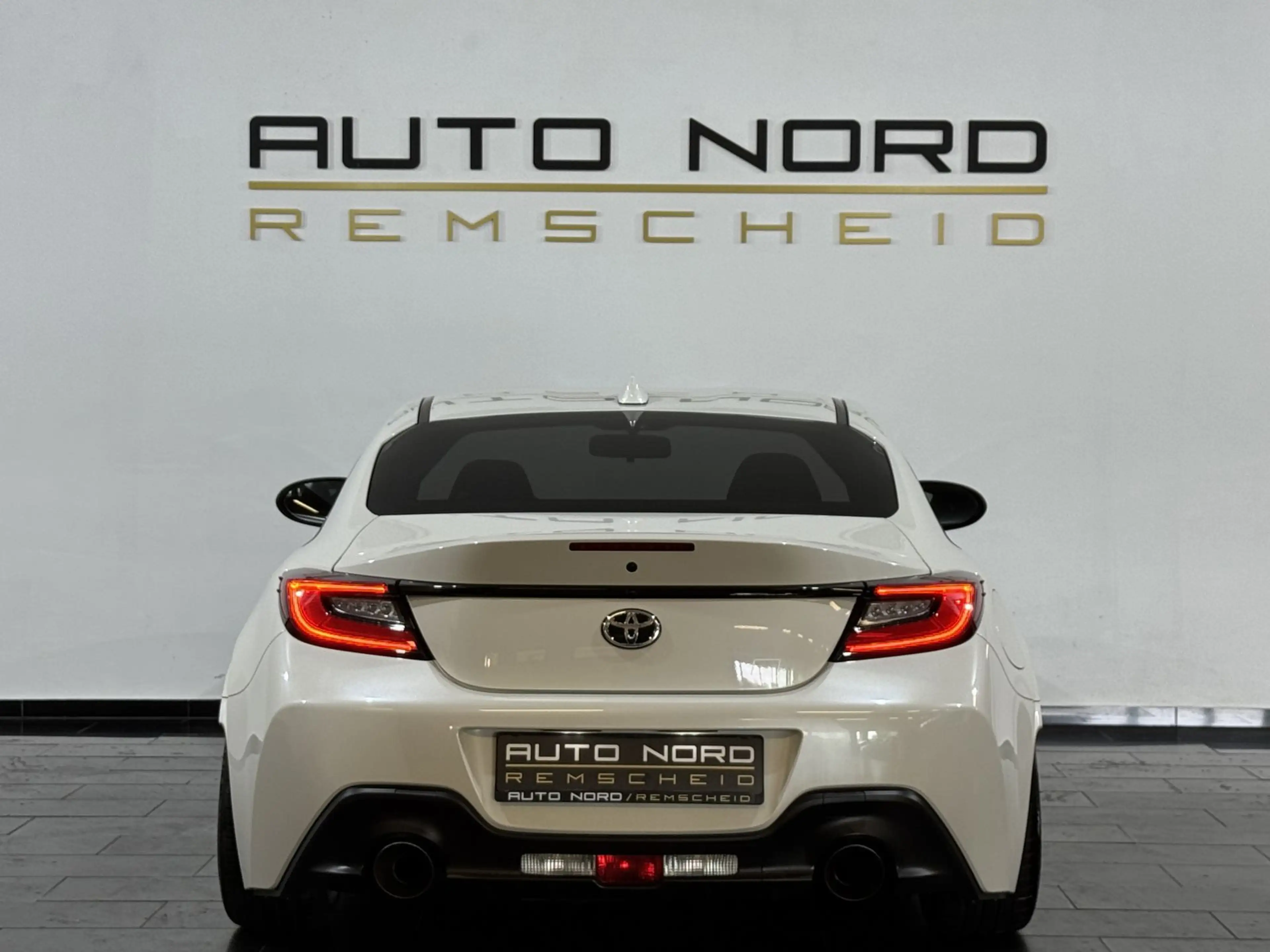 Toyota GR86 Pure *Gewinde*Milltek*JapanRacing*Kamera* — photo 9