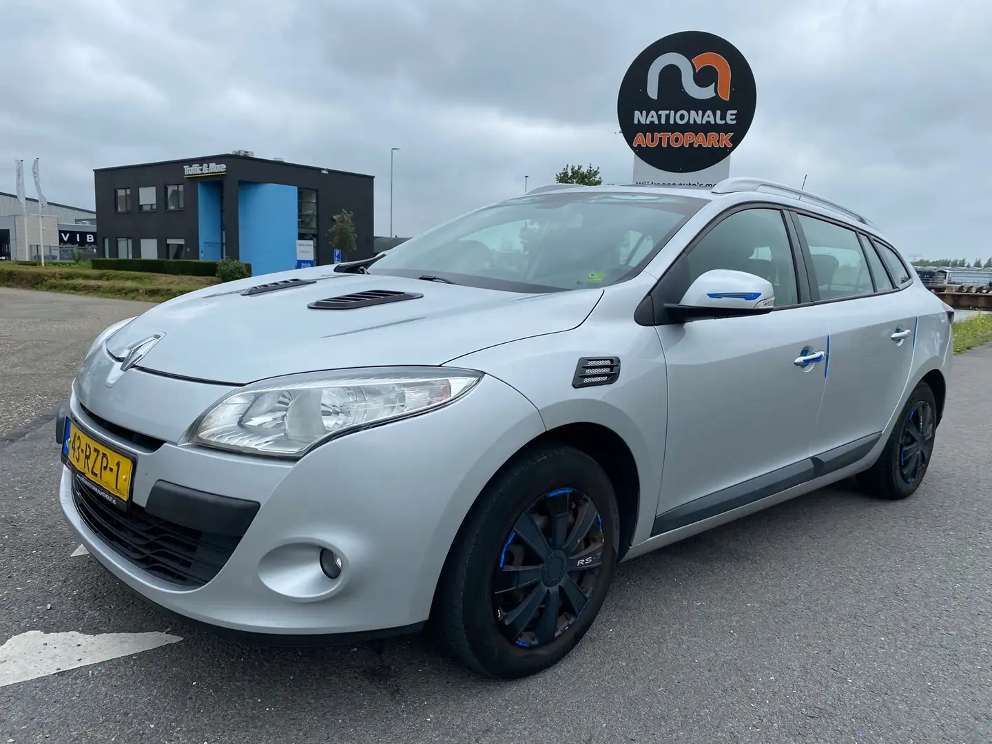 Renault Megane Estate 2011 * 1.5 dCi Expression * AIRCO * CRUISE Grijs - 1