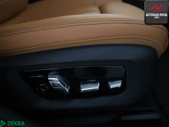 BMW 5 Series view 12