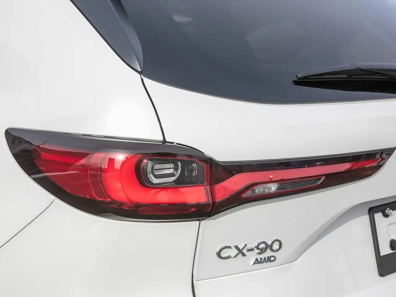 Mazda CX-90 PHEV снимка Mazda CX-90 PHEV