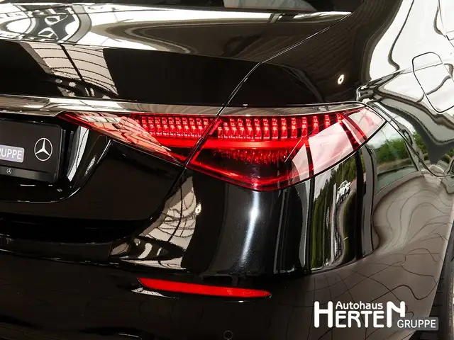 Mercedes-Benz S-Class view 15