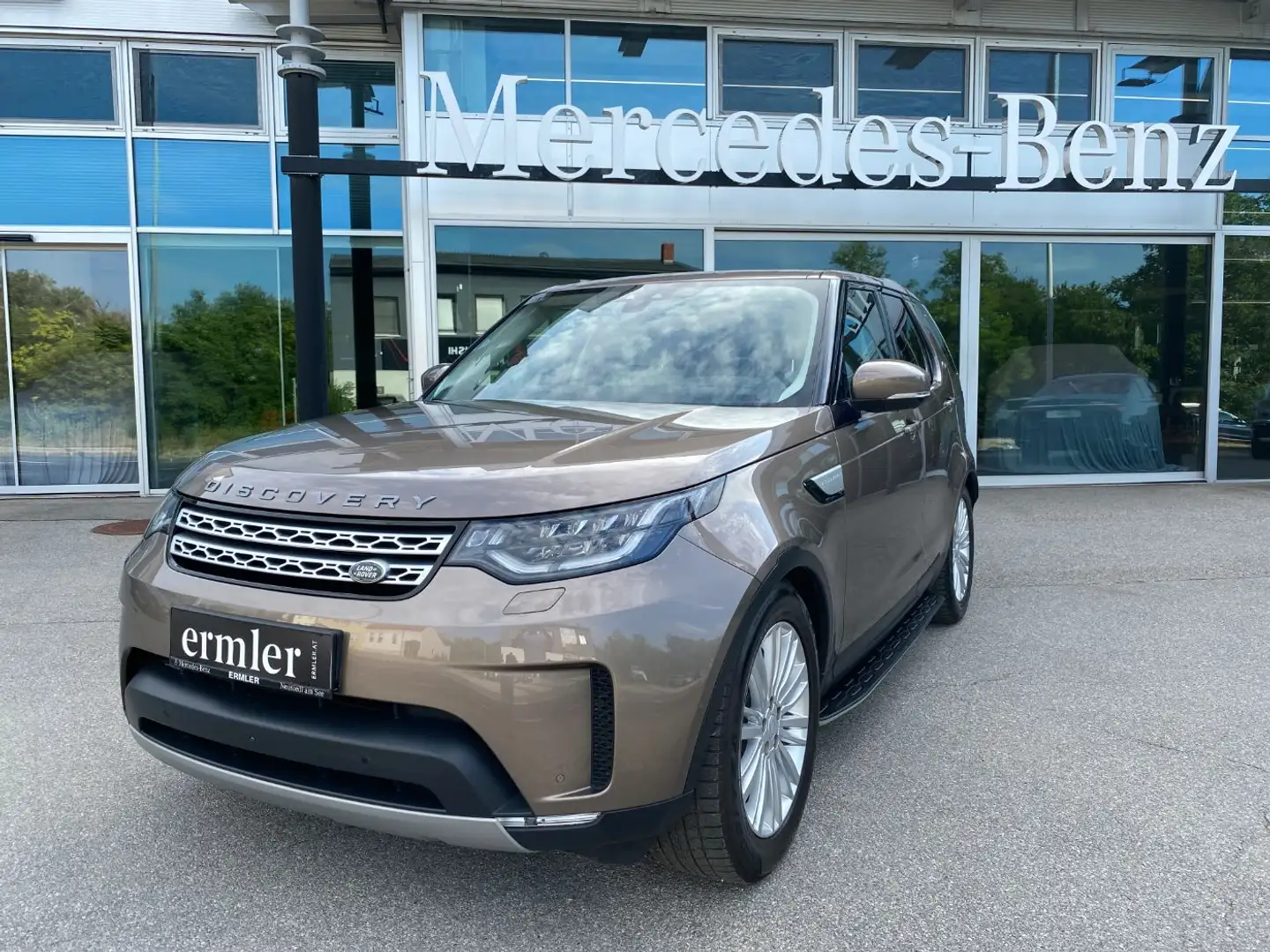 Land Rover Discovery 5 3.0 TD6 HSE eHeck AIR Stdhzg 360 Shz Braun - 2