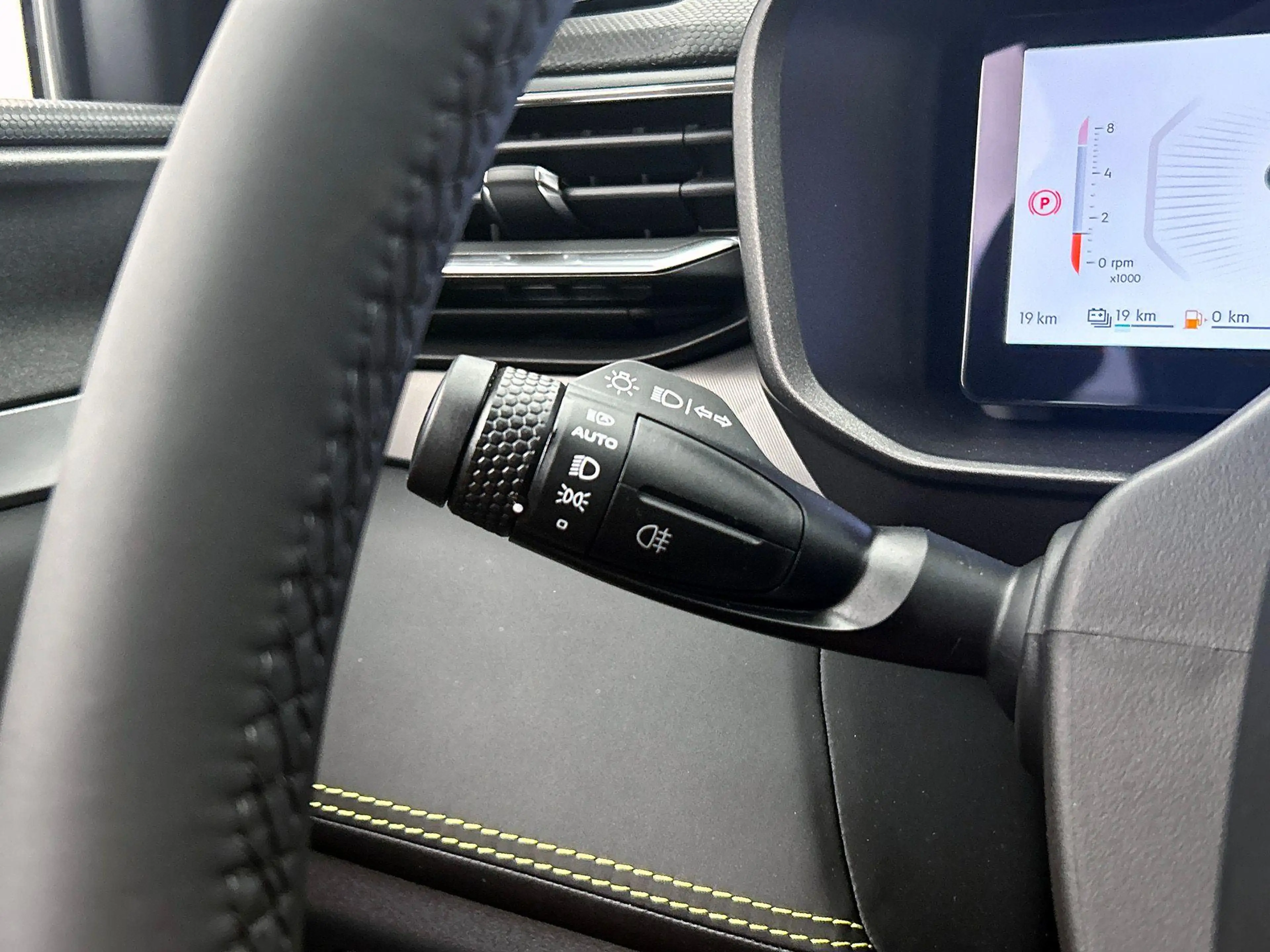 Lynk & Co 01 1.5 Core |beschikbaar per 1/12/26 |climate control — photo 9