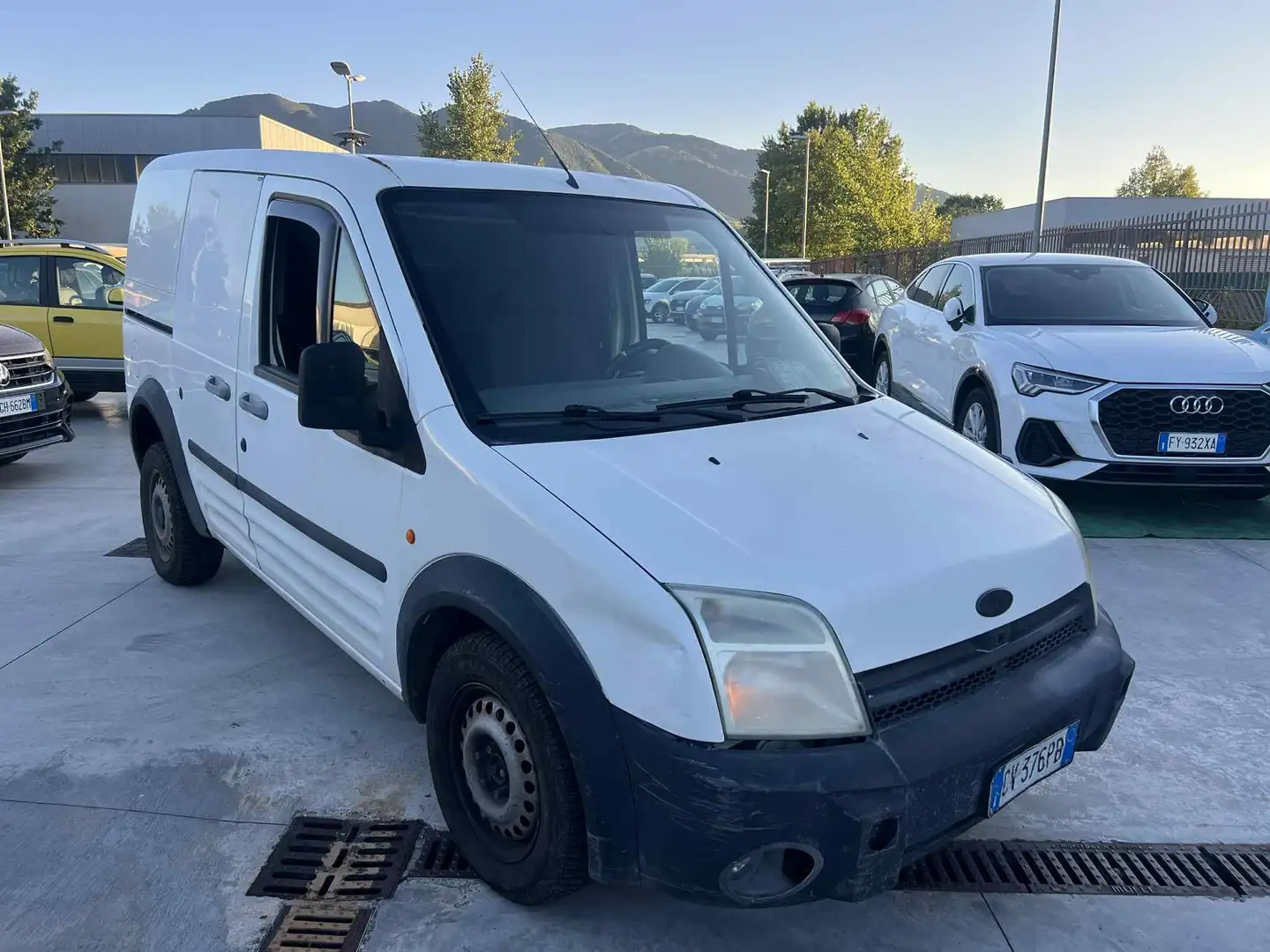 Ford Transit Connect 1.8 90CV Beyaz - 1