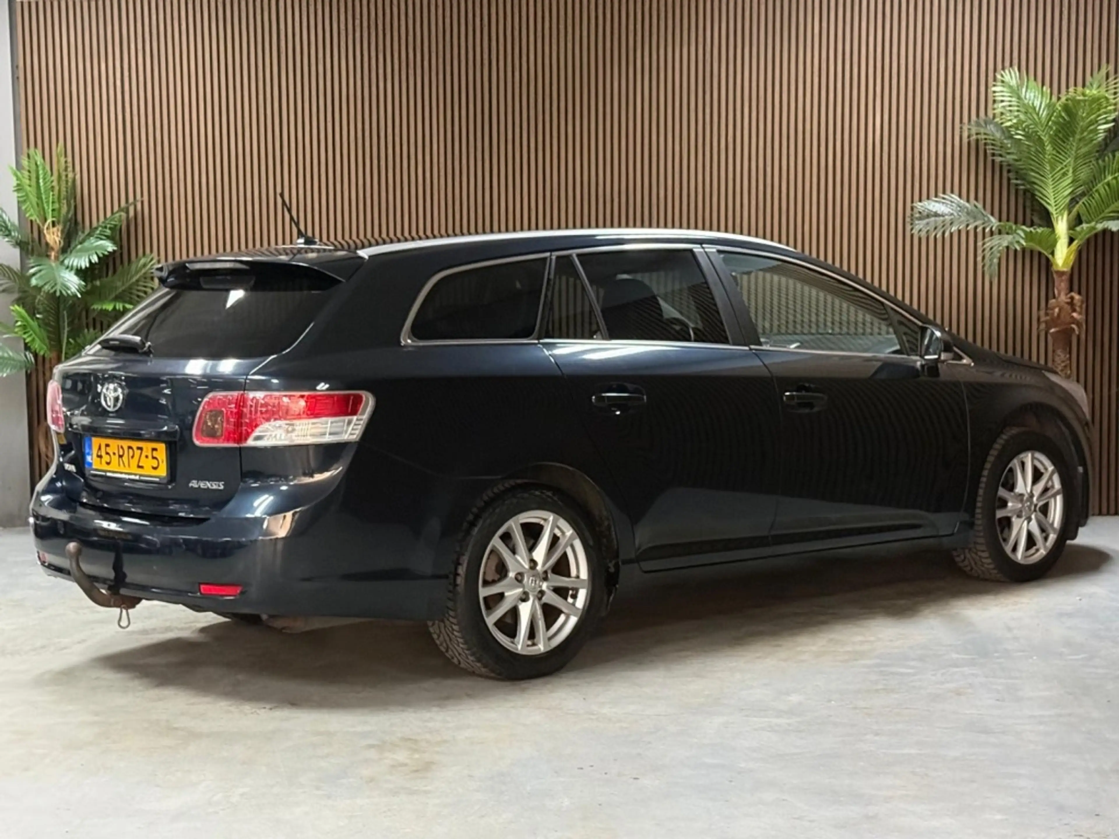 Toyota Avensis Wagon 1.8 VVTi Business — photo 7