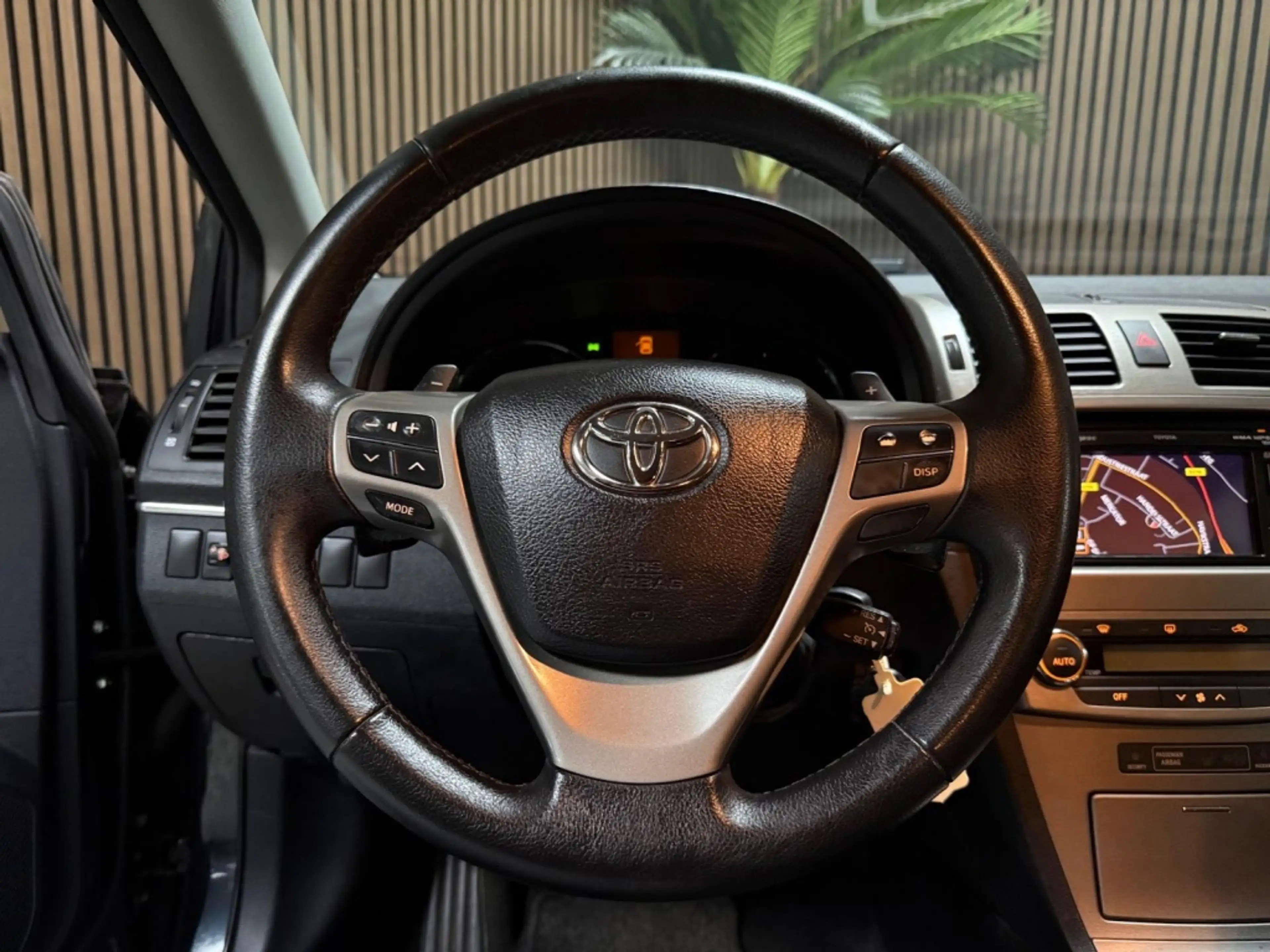Toyota Avensis Wagon 1.8 VVTi Business — photo 14