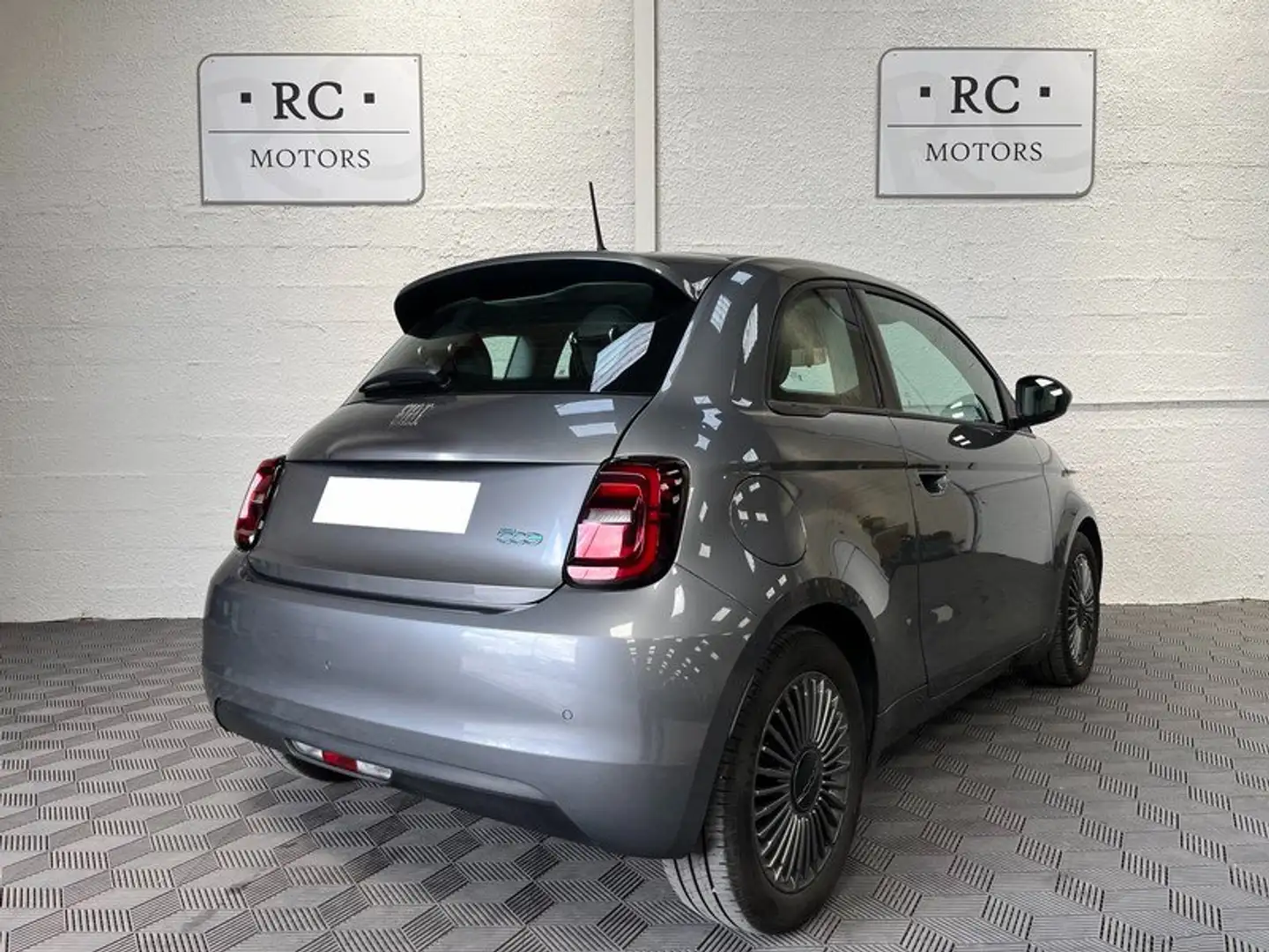 Fiat 500e 42 kWh 118 Icône *Carplay Regul ClimAuto Radars Gris - 2