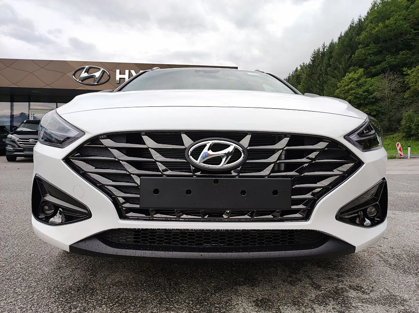 Hyundai i30 CW 1,0 T-GDI GO Plus! Weiß - 2