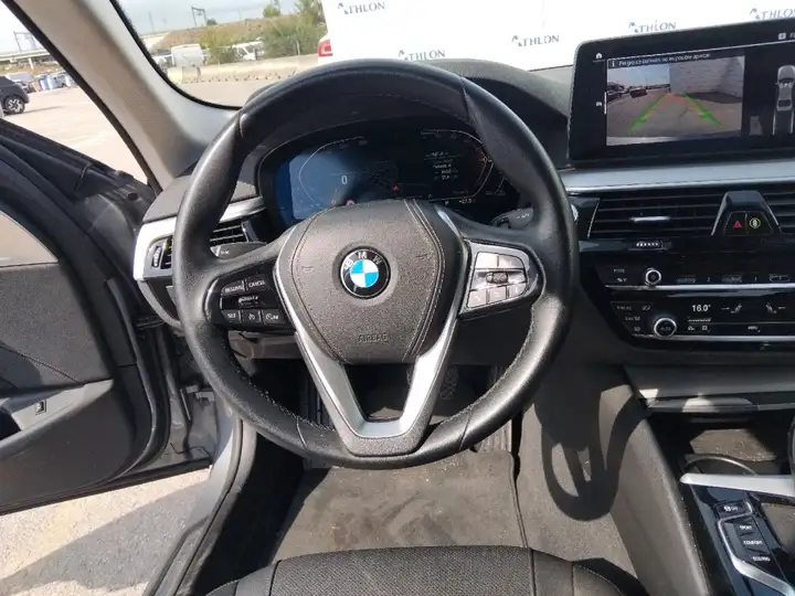 BMW Serie 5 2023, foto 6