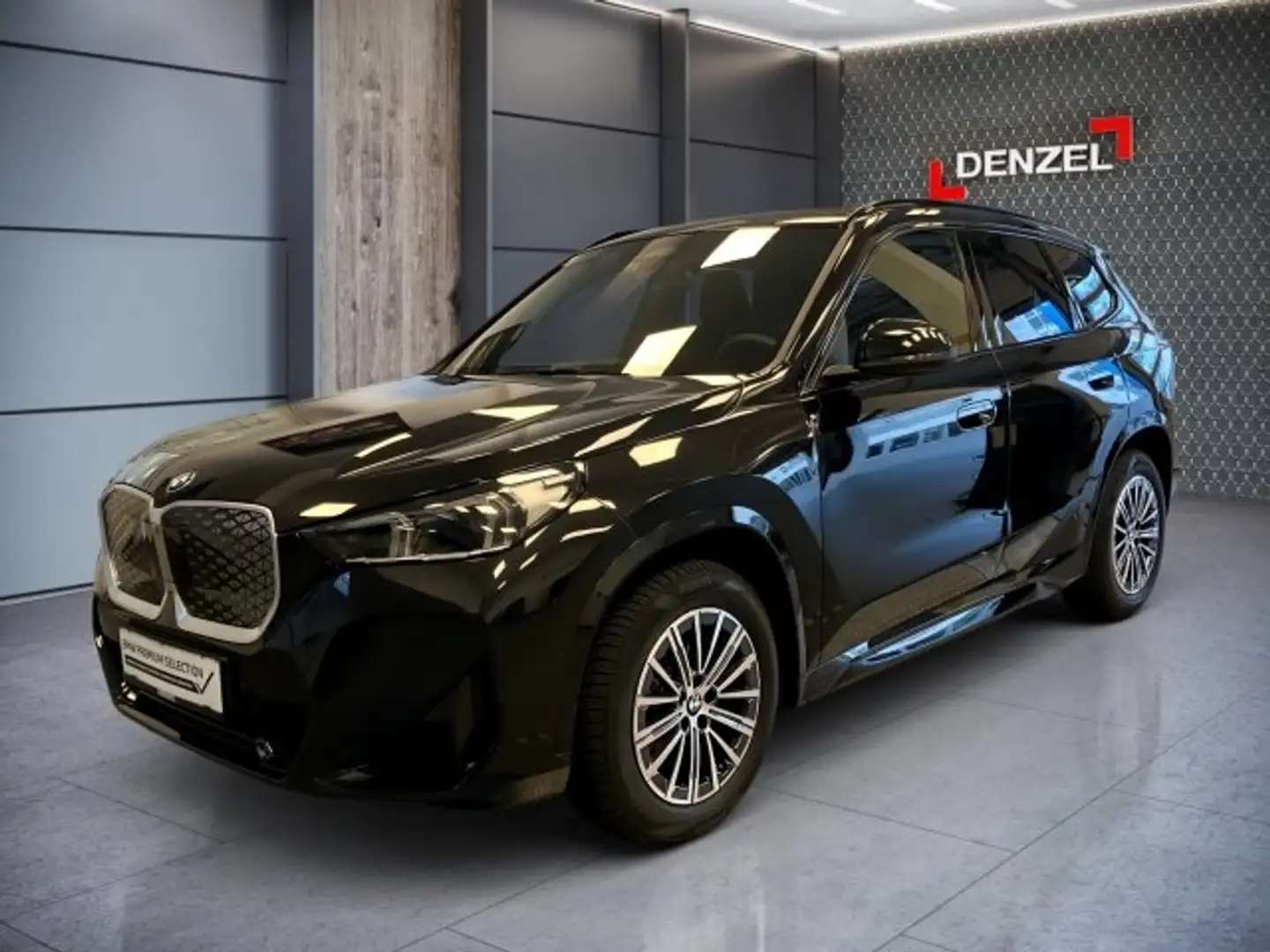 BMW iX1 eDrive20 U11 HB0 Schwarz - 1