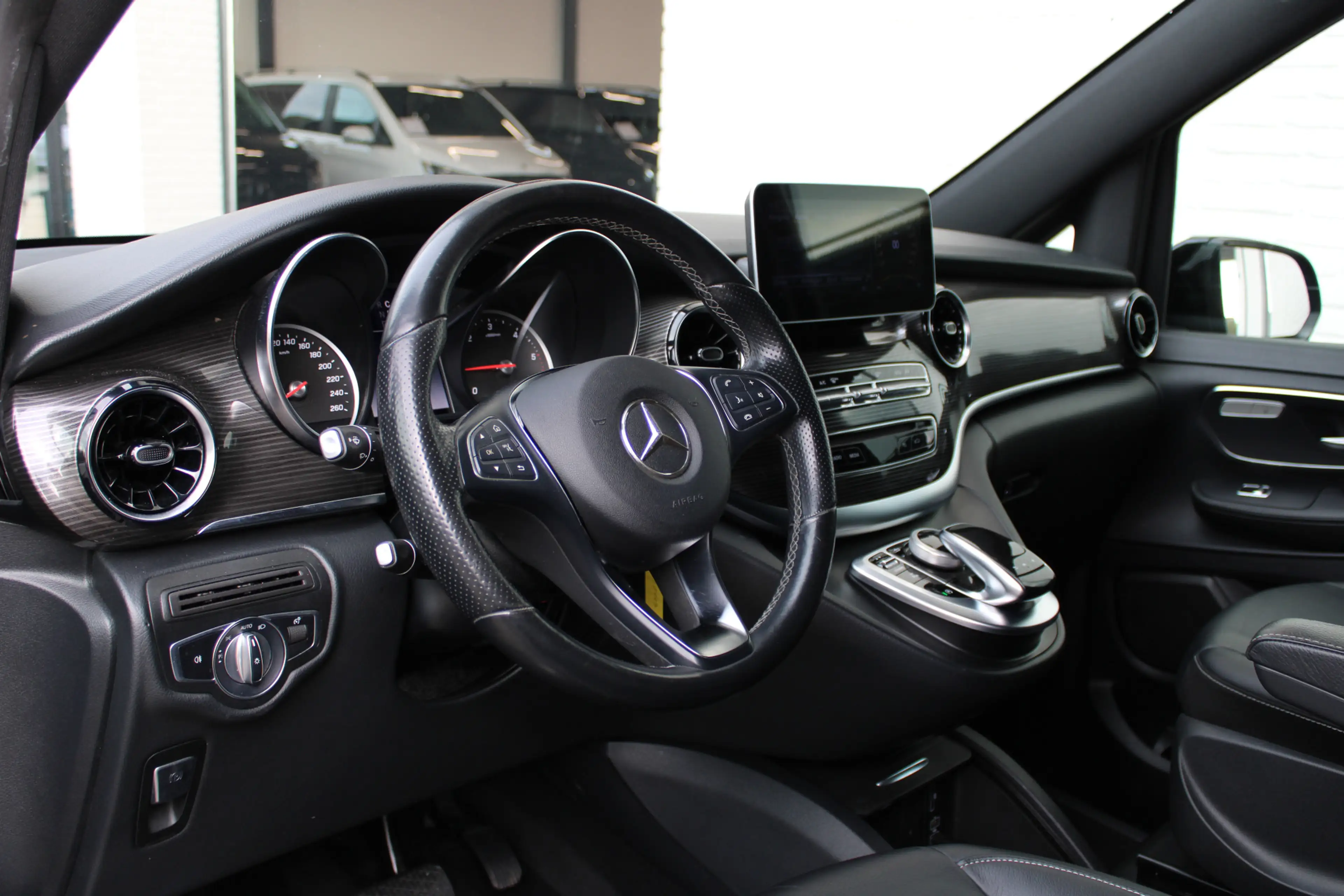 Mercedes-Benz V 250 250d Aut / XXL / DC / Avantgarde / 2x Schuifeur / — photo 7