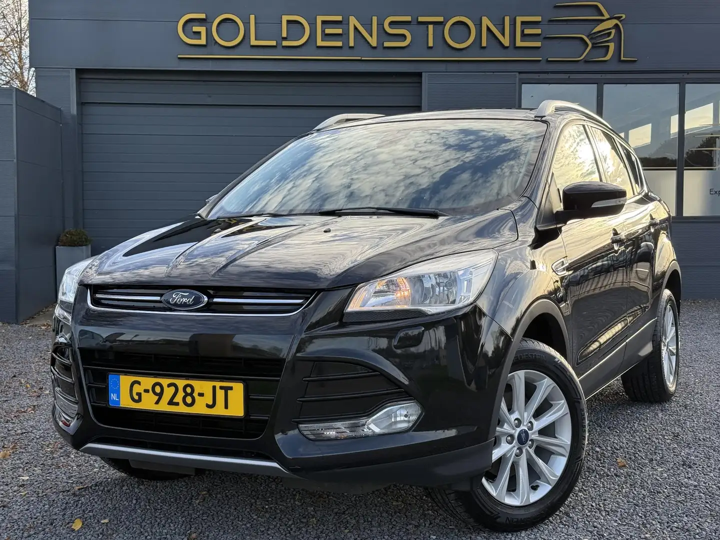 Ford Kuga 1.5 Titanium Styling Pack 1e Eigenaar,Trekhaak,Hal Negro - 1