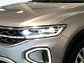 Volkswagen T-Roc 1.5 TSI Style SpurH DynLi LED LM AUT PDC Silber - thumbnail 4