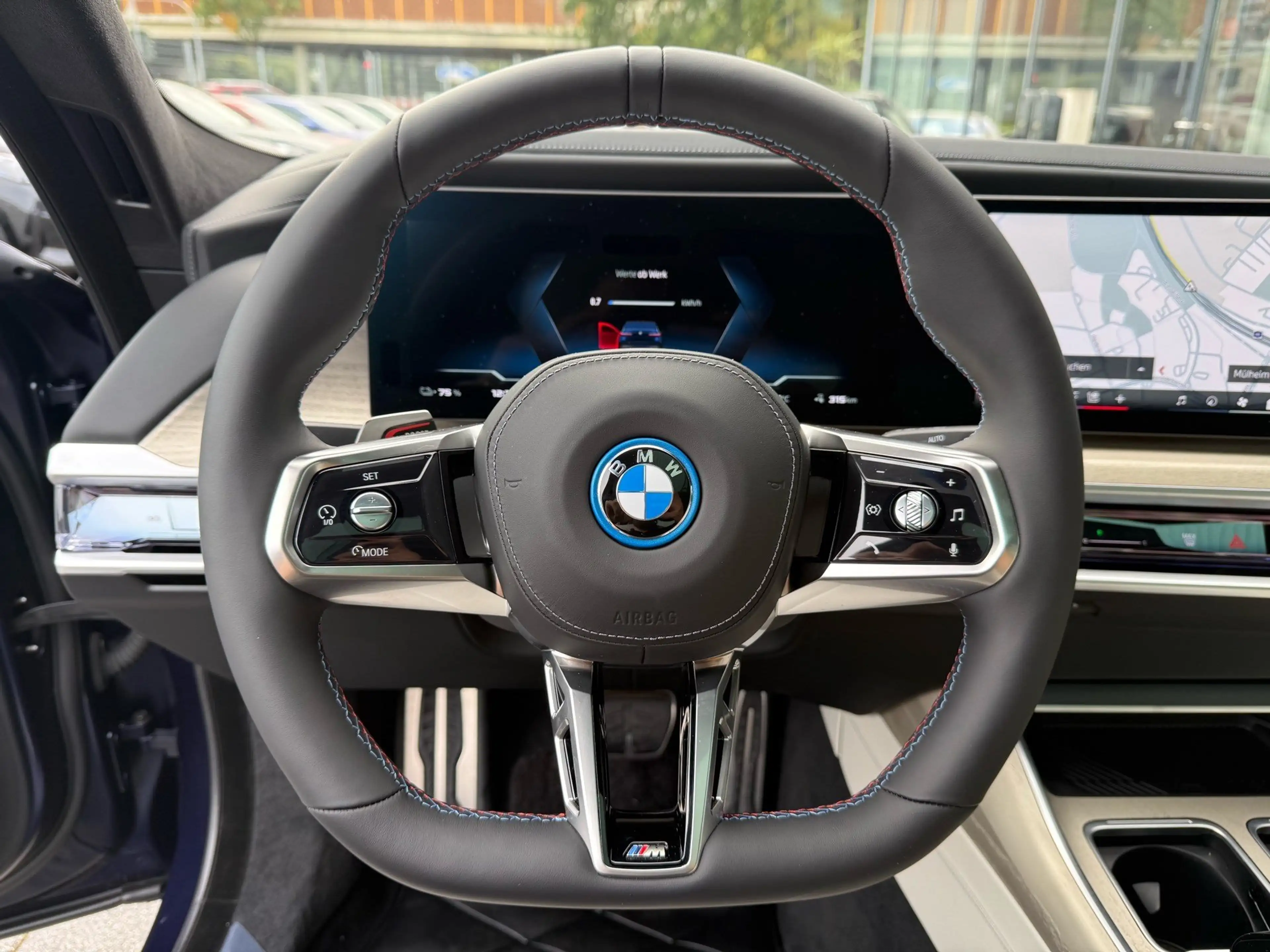 BMW i7 M70 xDrive M Performance Paket Ex.LoungeSeat. — photo 12