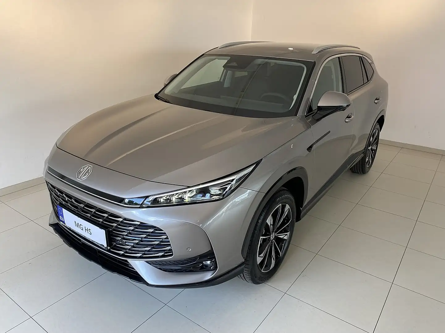 MG HS Hybrid+ Luxury 1,8Wh Aut. Silber - 1