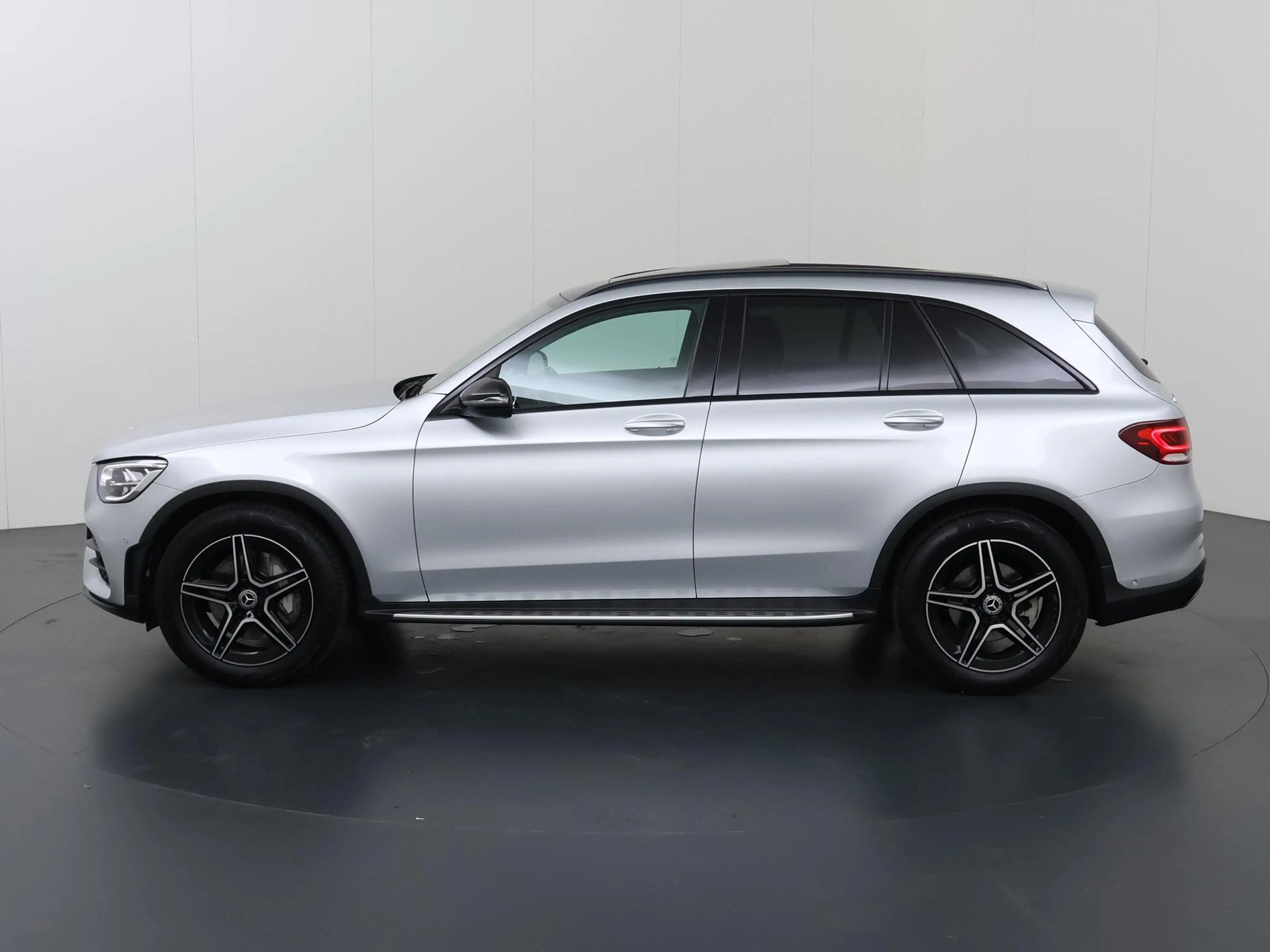 Mercedes-Benz GLC 200 Advantage | Trekhaak | Panoramadak | Night | Achte — photo 5