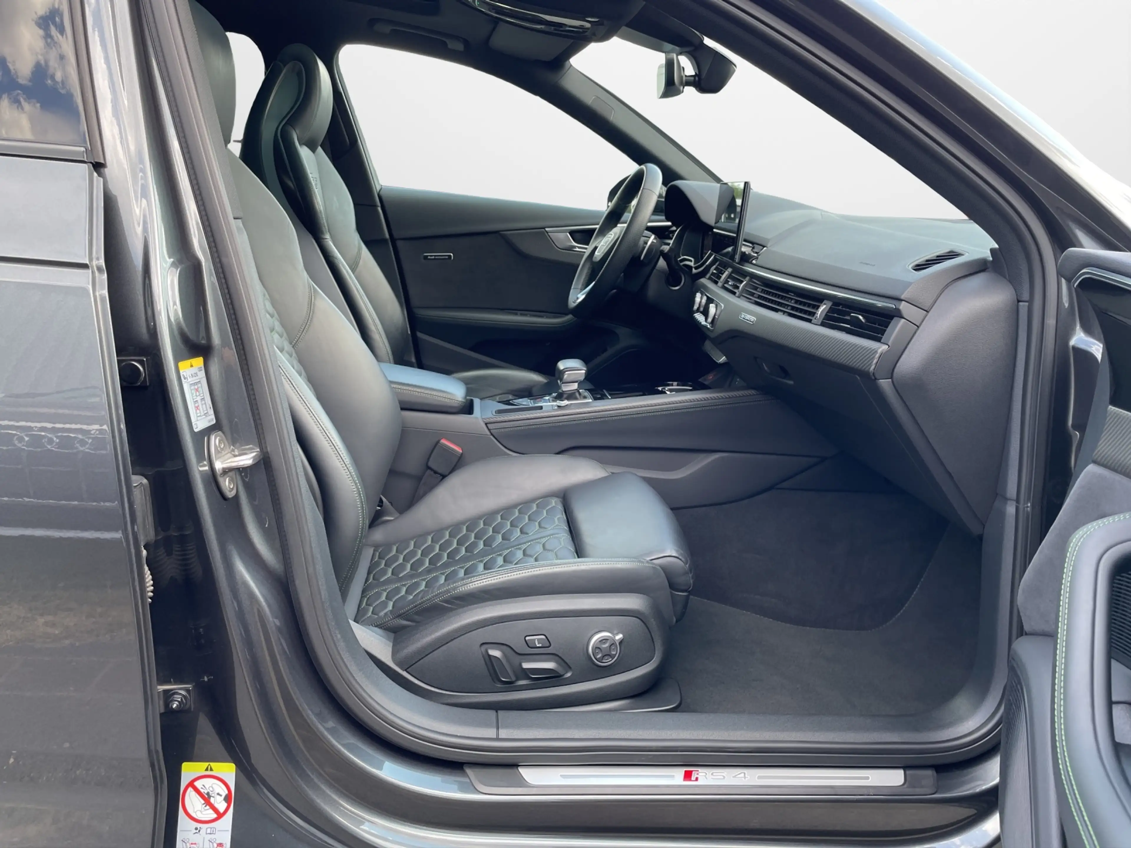 Audi RS4 RS 4 Avant 2.9 TFSI tiptronic quattro — photo 13