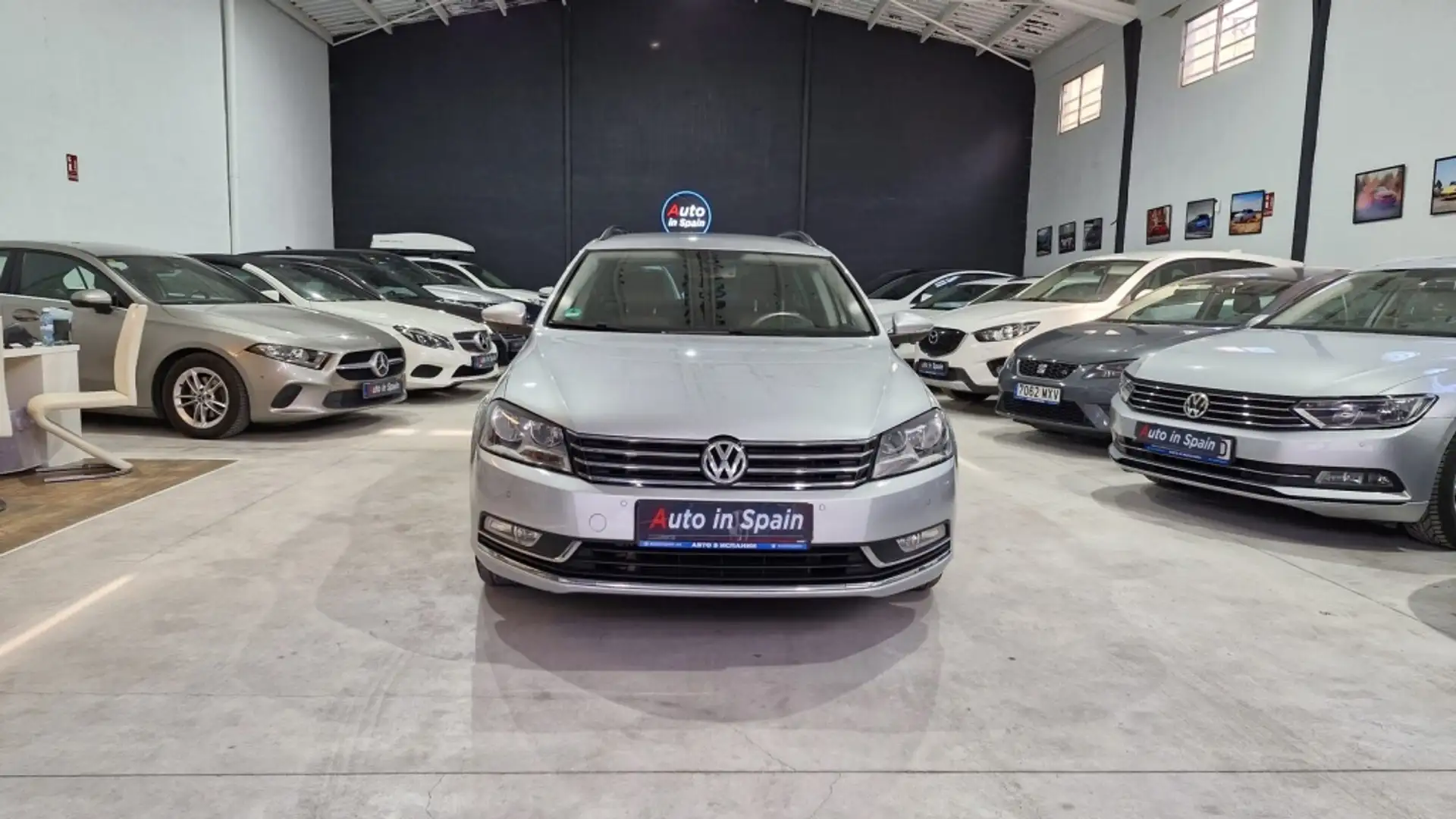 Volkswagen Passat 1.4TSI Advance Plus DSG7 Grau - 2