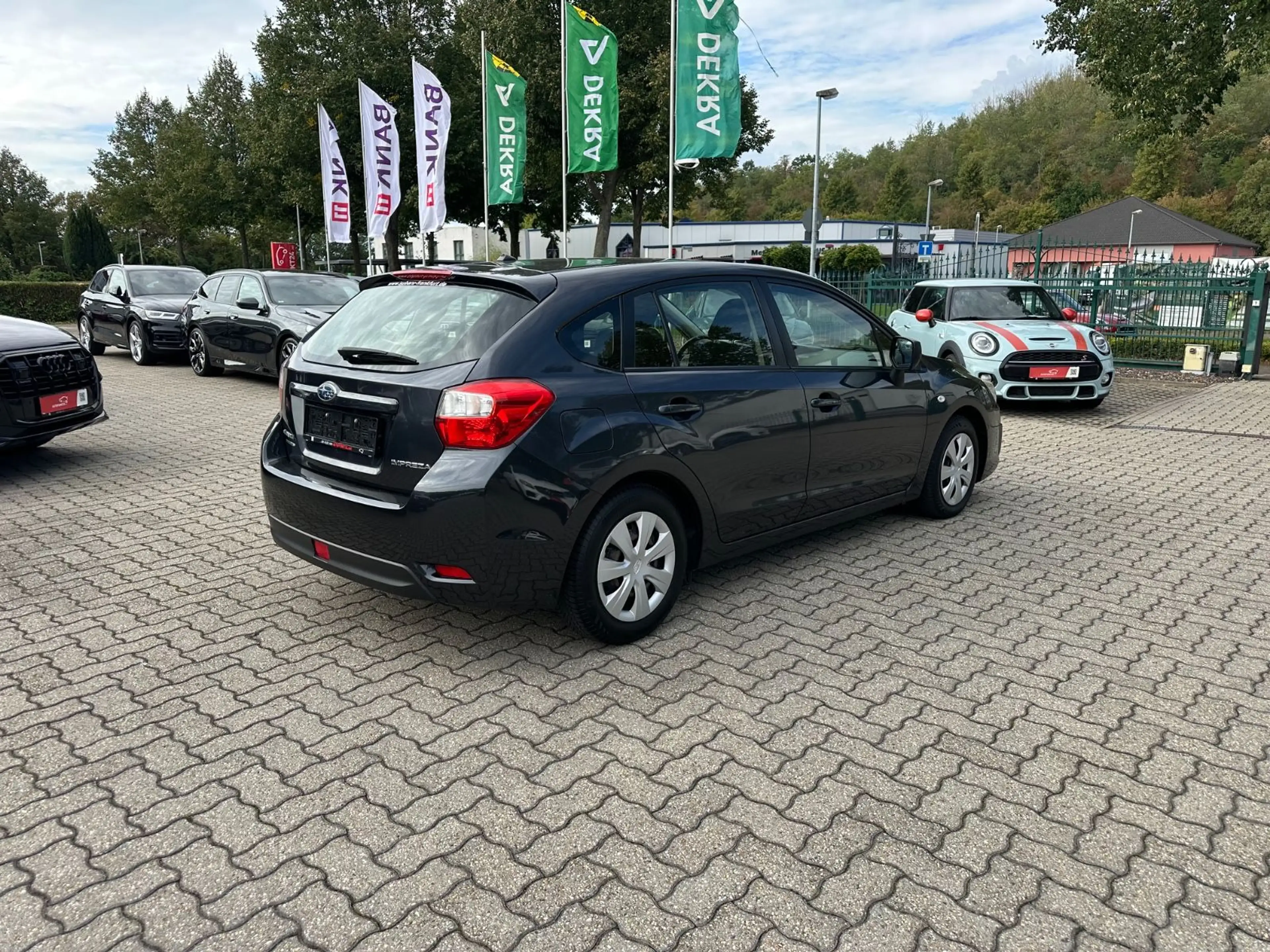 Subaru Impreza AUTOMATIK 4x4 1.Hand KLIMA Scheckheft — photo 2