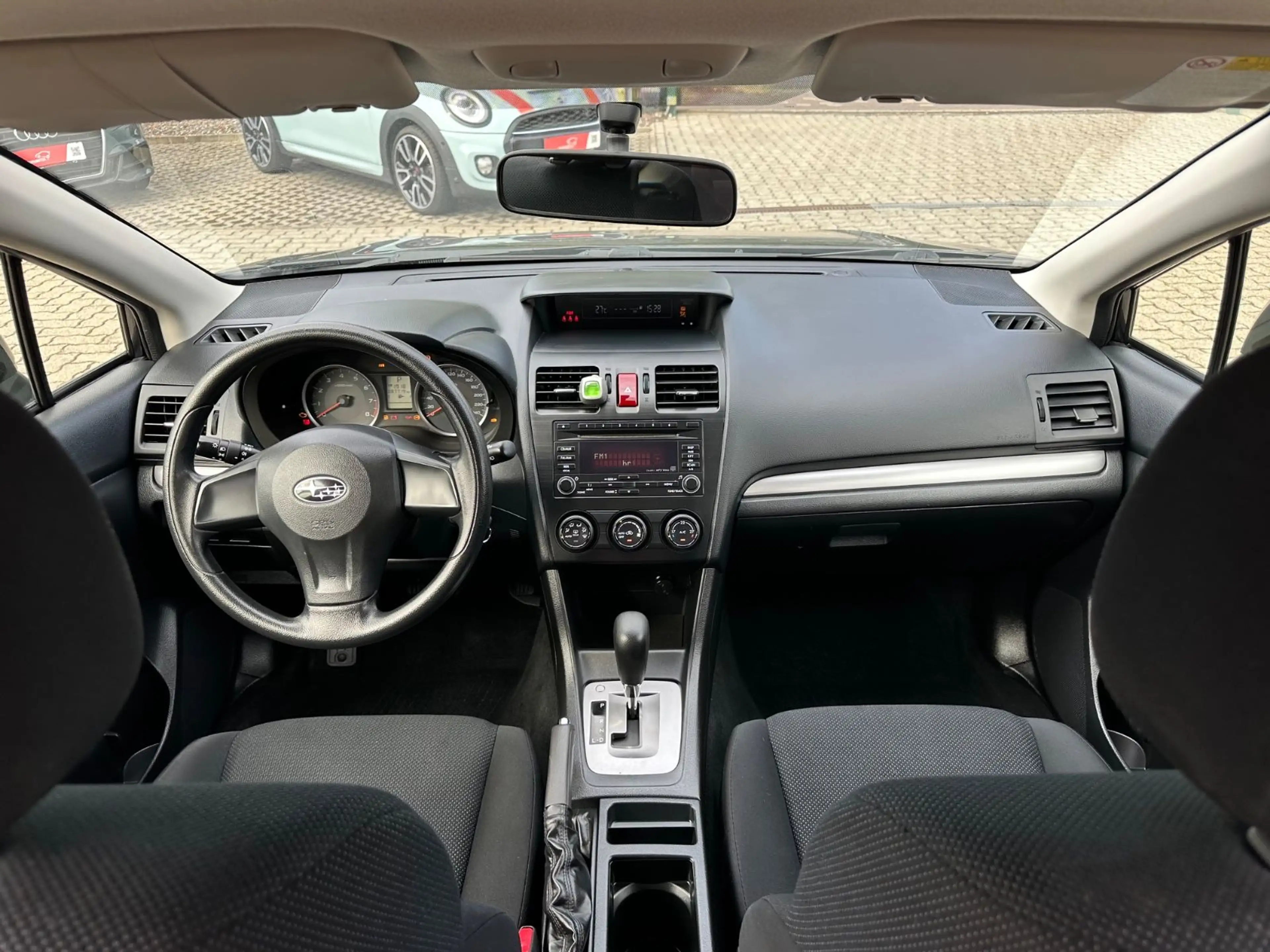 Subaru Impreza AUTOMATIK 4x4 1.Hand KLIMA Scheckheft — photo 9