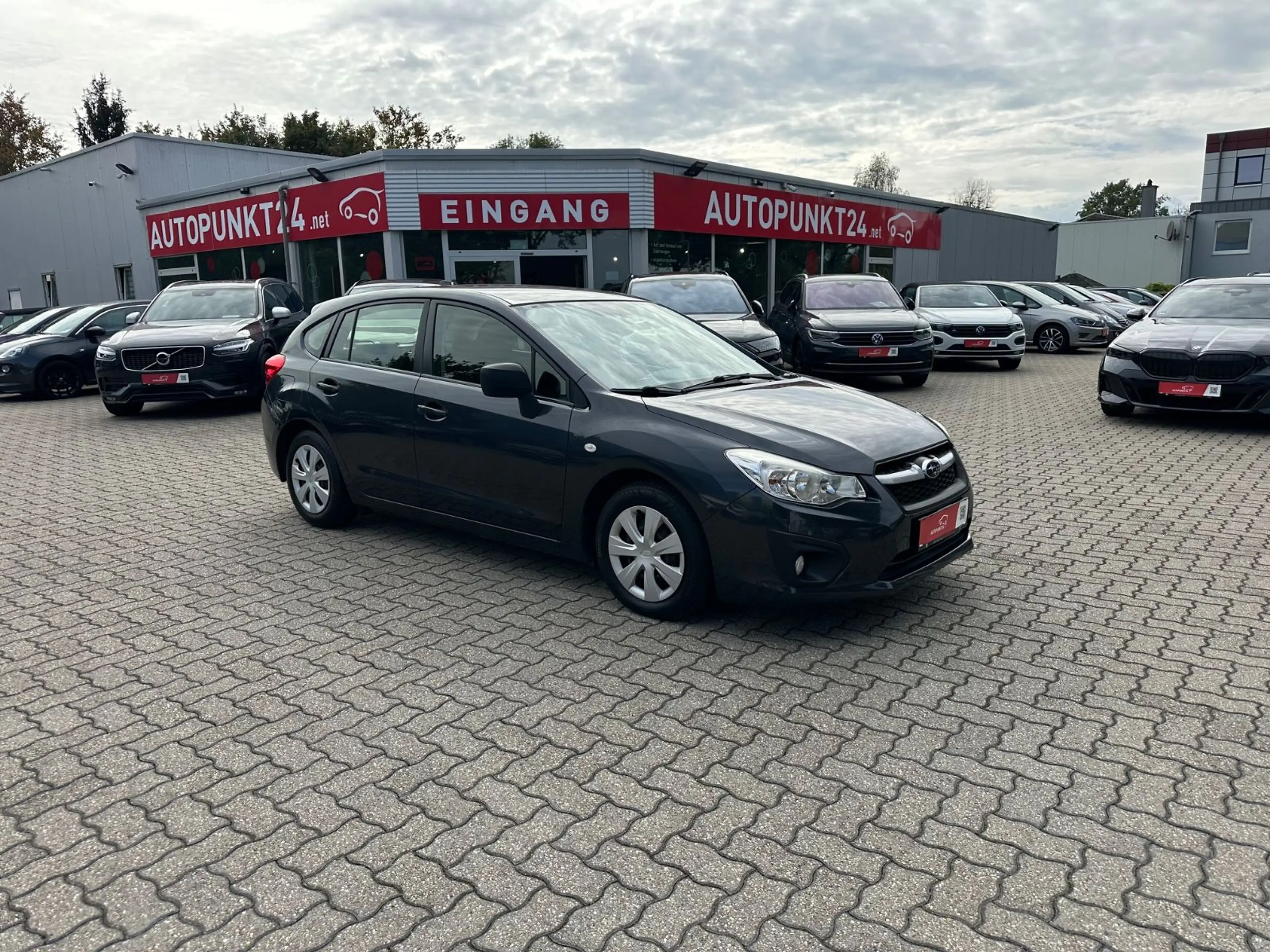 Subaru Impreza AUTOMATIK 4x4 1.Hand KLIMA Scheckheft — photo 4