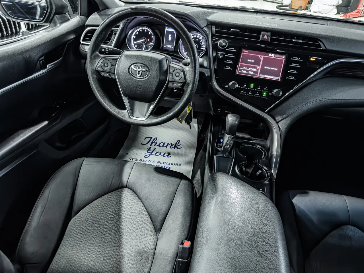 Toyota Camry снимка Toyota Camry