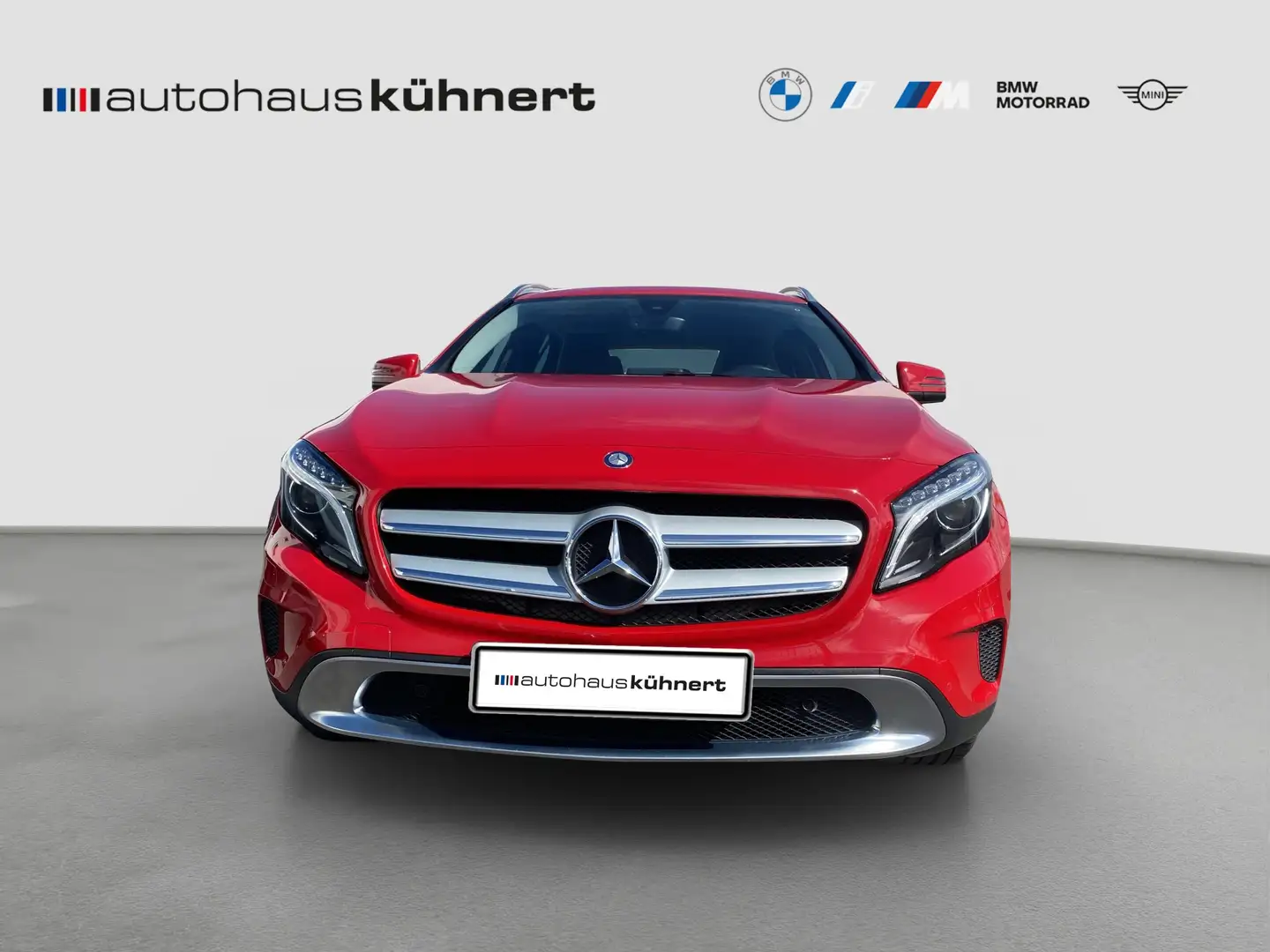 Mercedes-Benz GLA 200 Urban XEN AHK ParkAss Navi Sportsitz Rood - 2