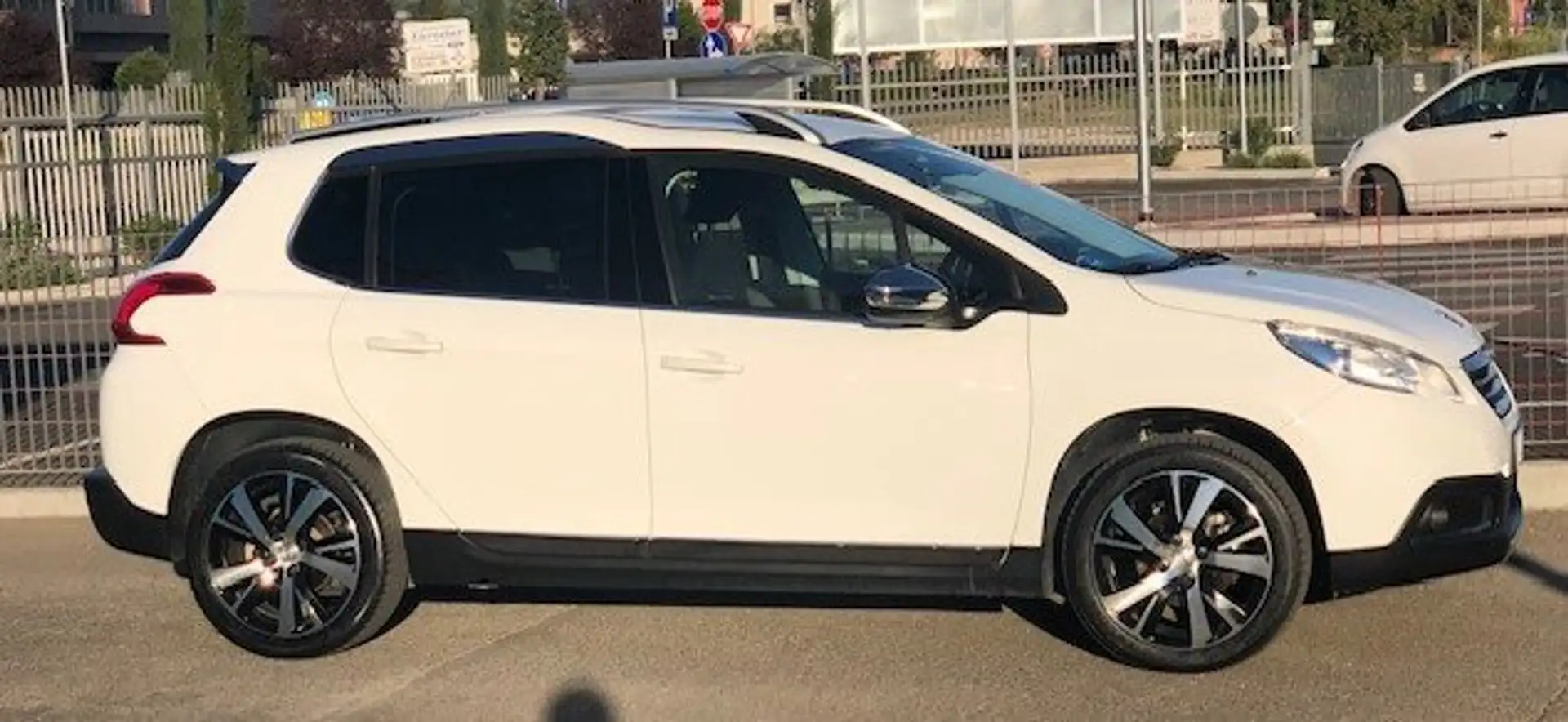 Peugeot 2008 2008 1.6 bluehdi Allure s Blanco - 1