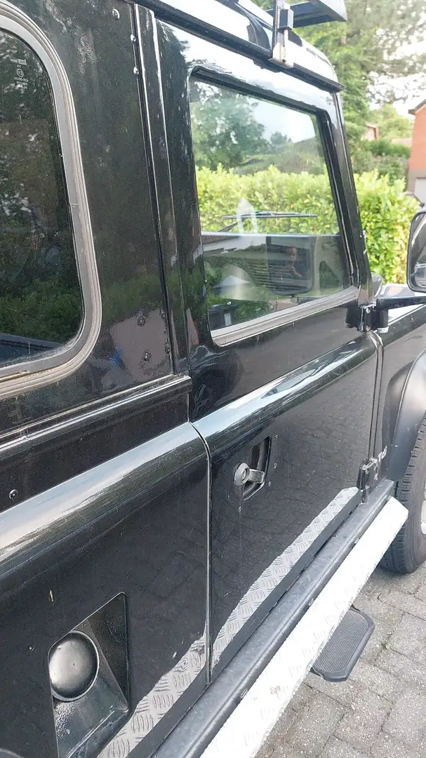 Land Rover Defender Noir - 1