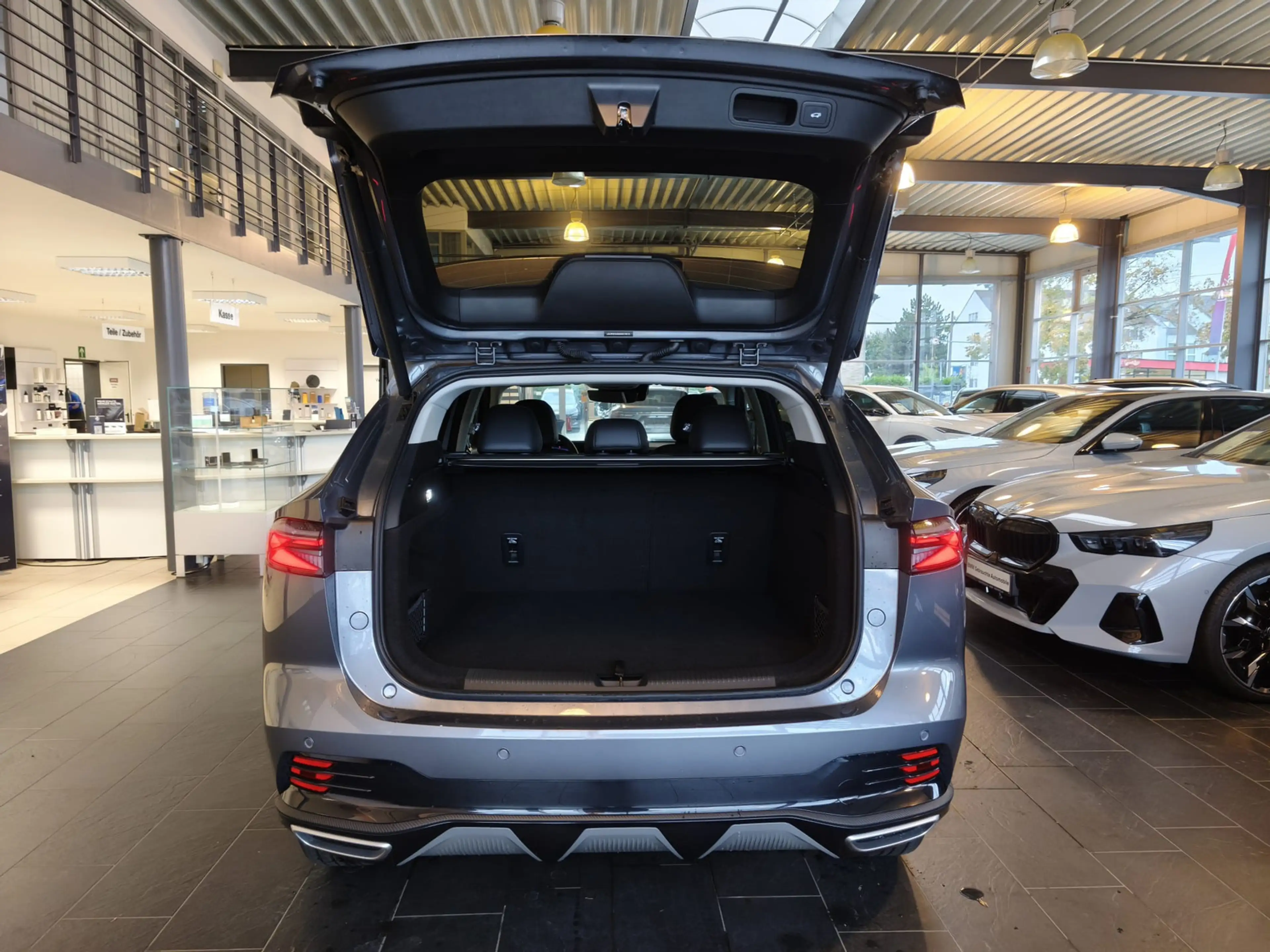 MG HS 1.5 T GDI 125 kW Luxury Aut./LED/LEDER/|360° — photo 6