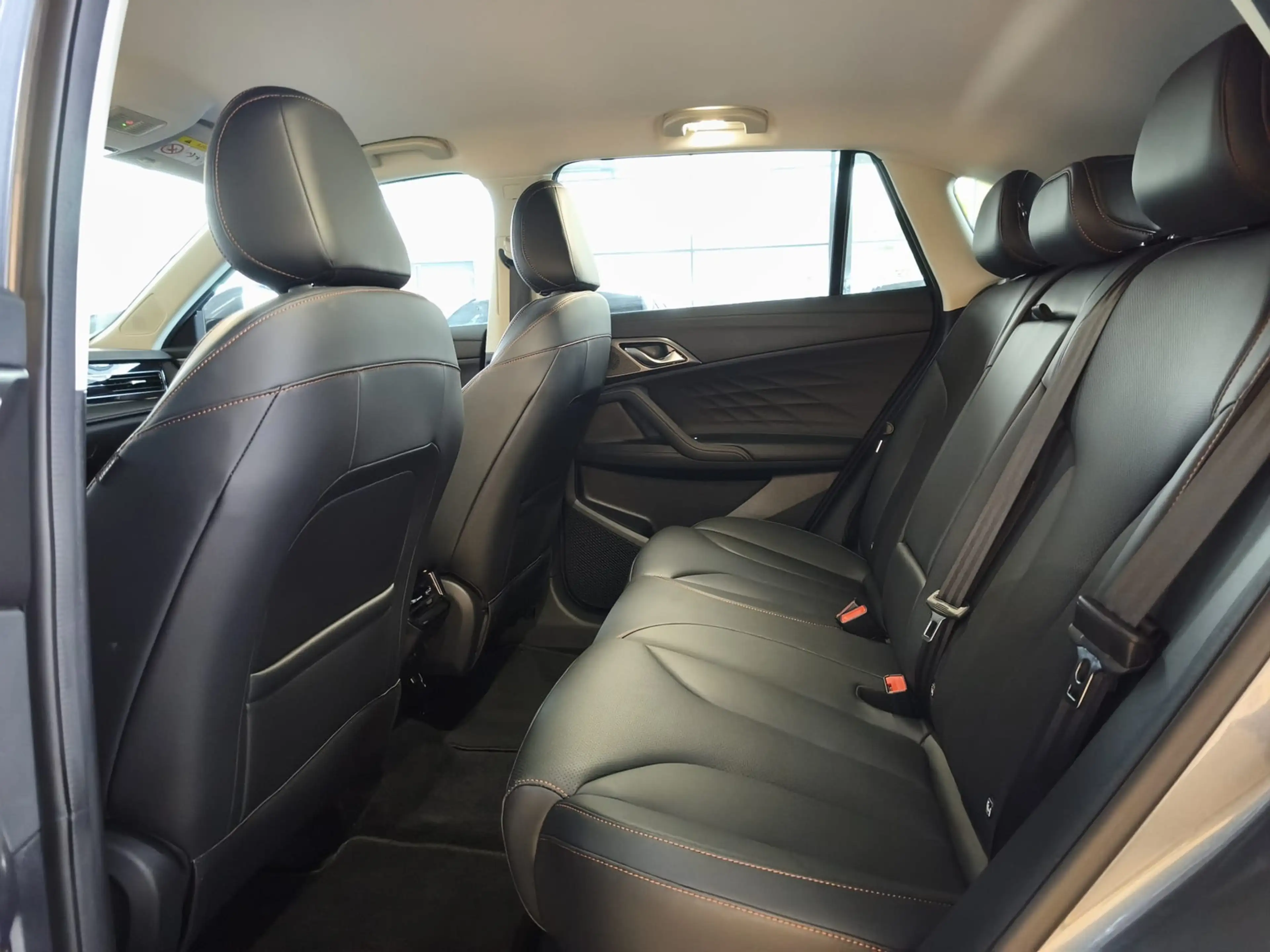 MG HS 1.5 T GDI 125 kW Luxury Aut./LED/LEDER/|360° — photo 14