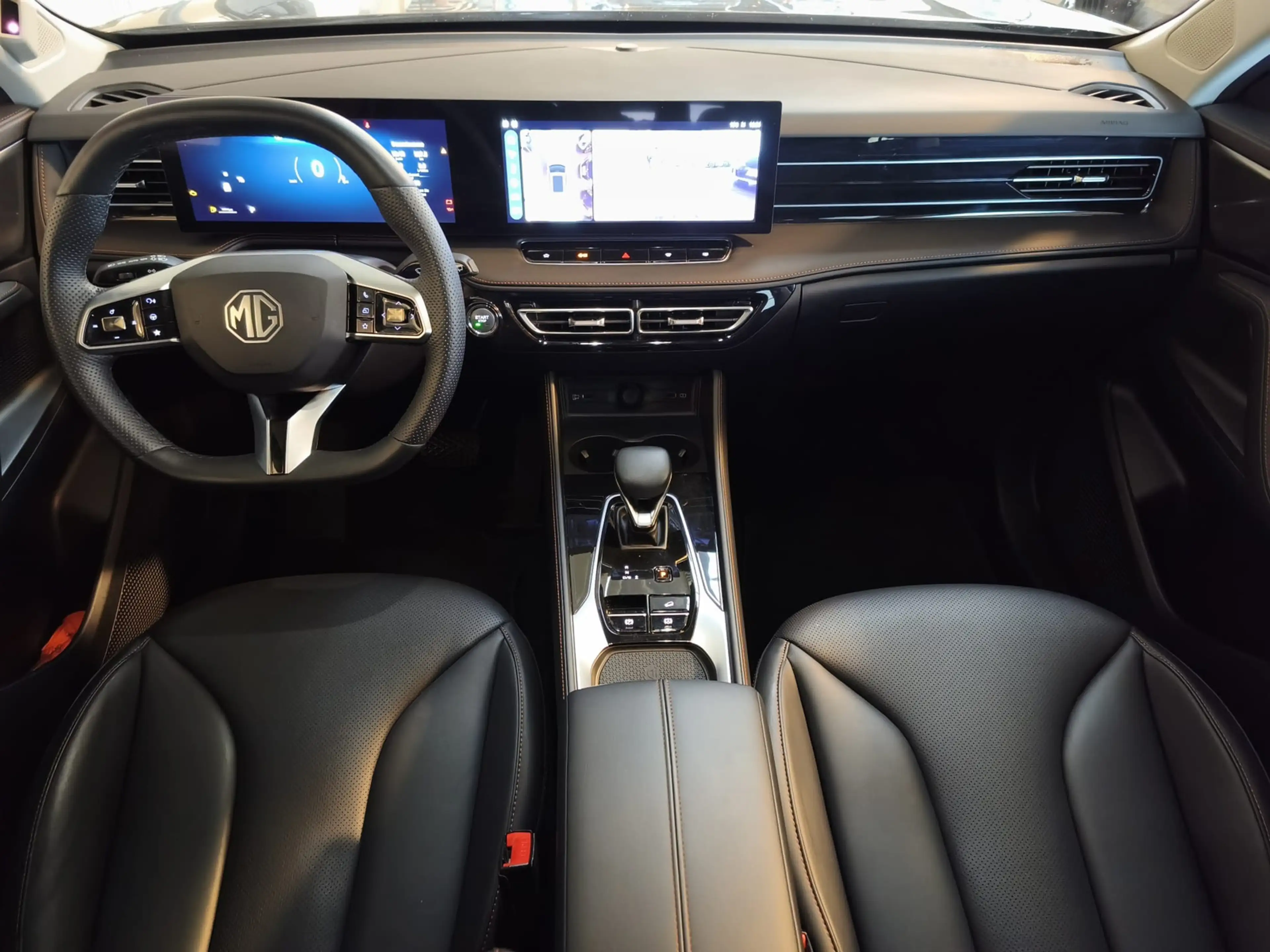 MG HS 1.5 T GDI 125 kW Luxury Aut./LED/LEDER/|360° — photo 12